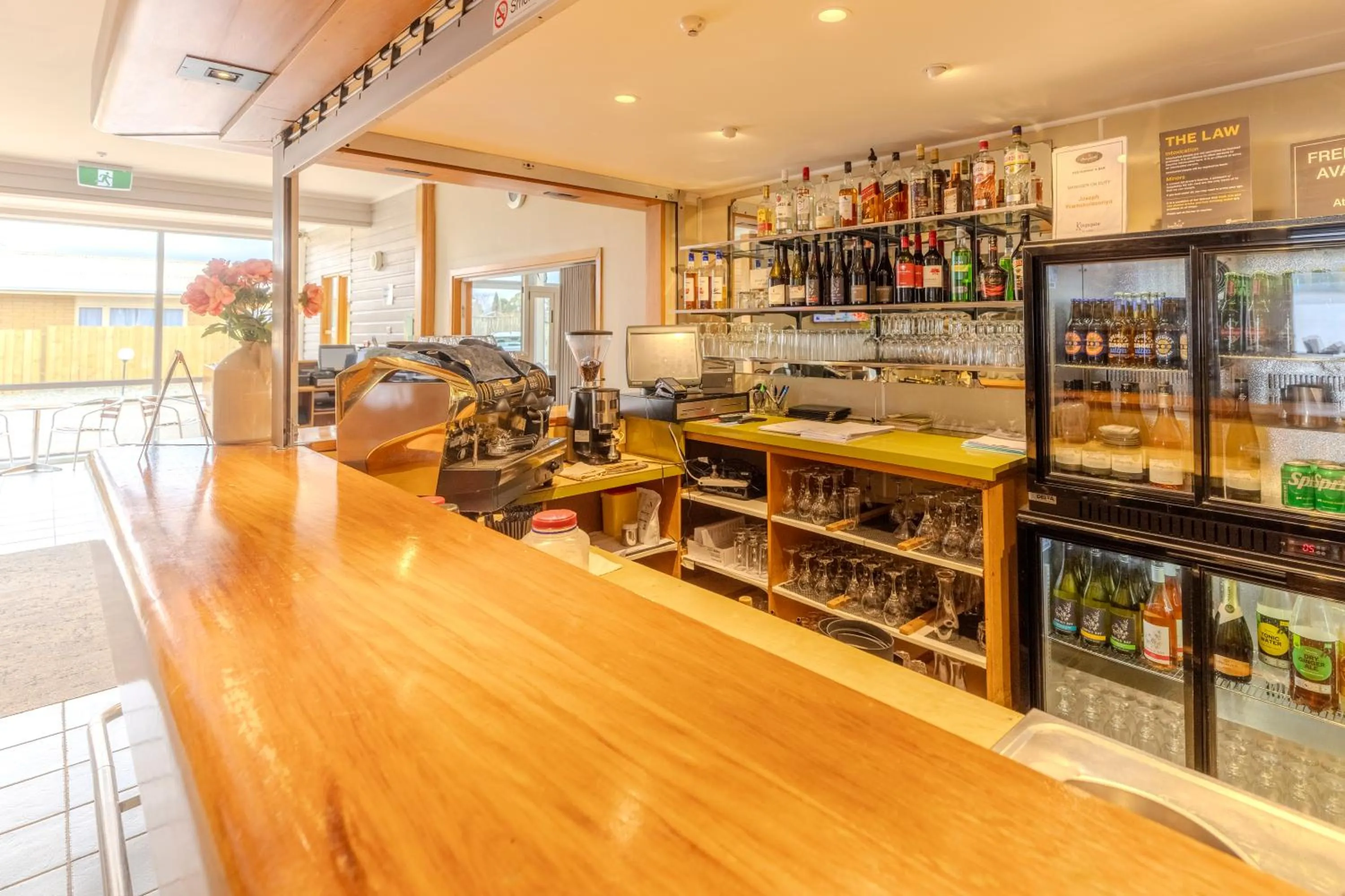 Lounge or bar in Kingsgate Hotel Te Anau