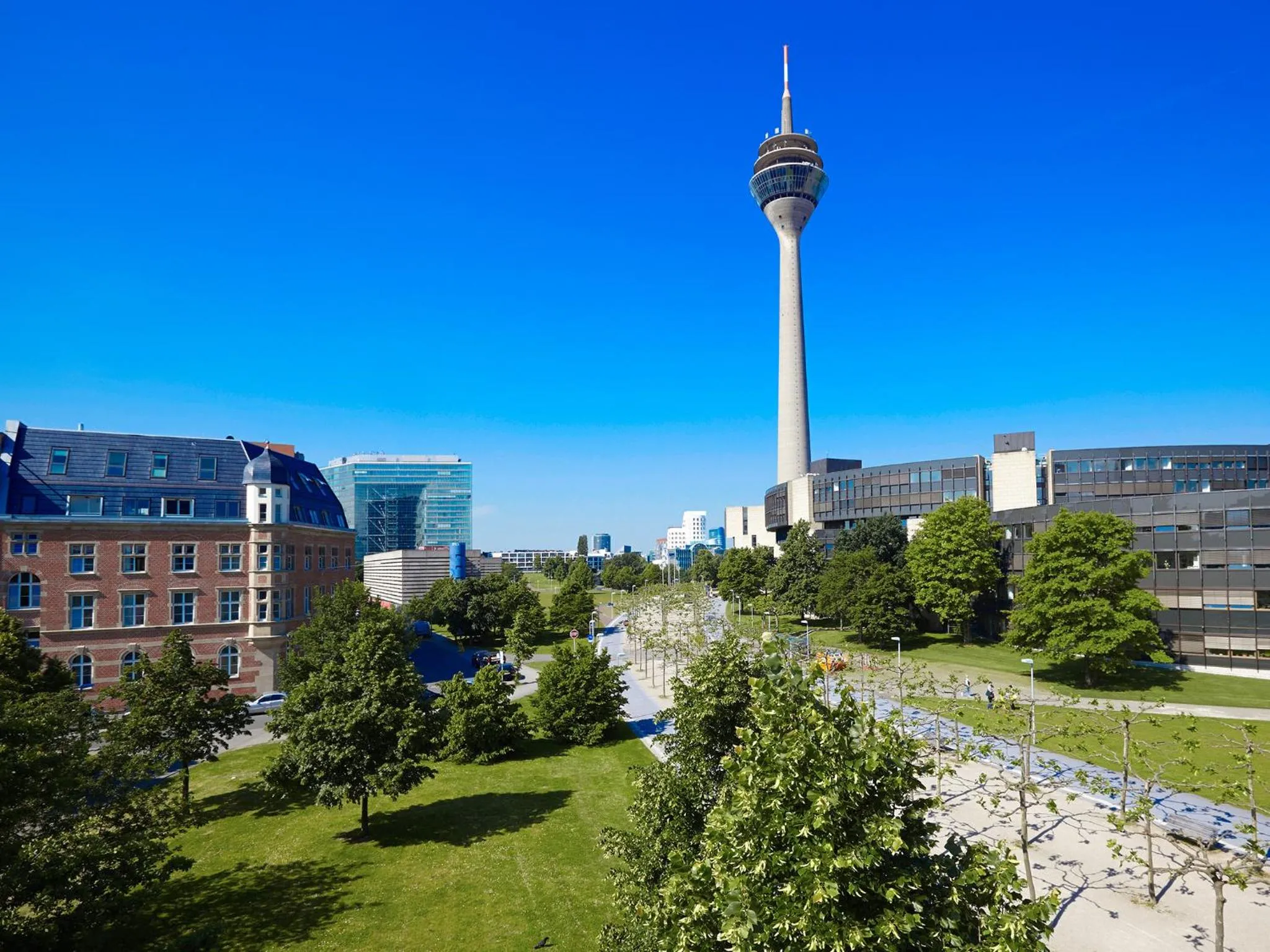 Facade/entrance in The Red Apartments