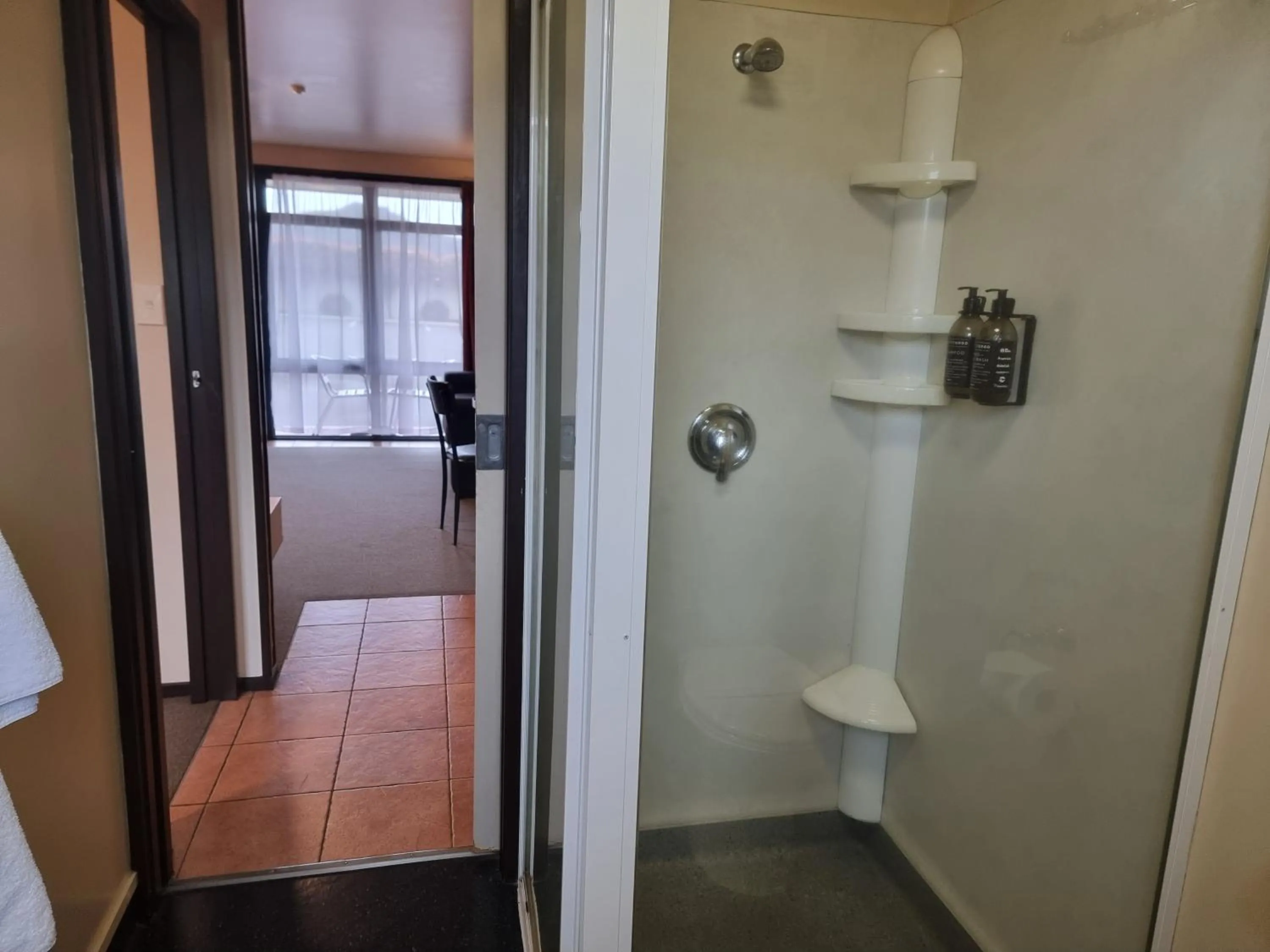 Shower in Broadway Motel