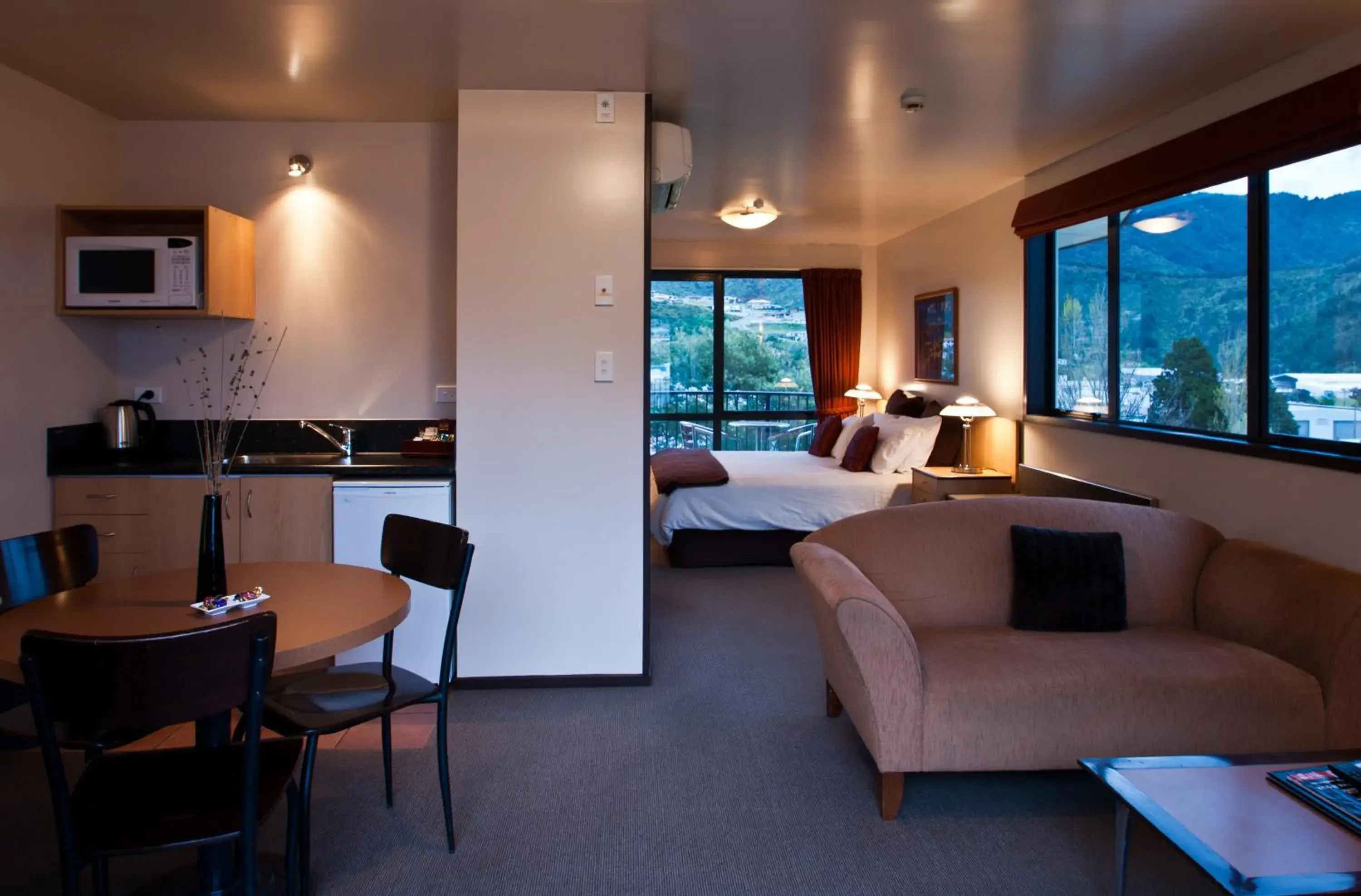 Photo of the whole room in Broadway Motel Photo of the whole room in Broadway Motel