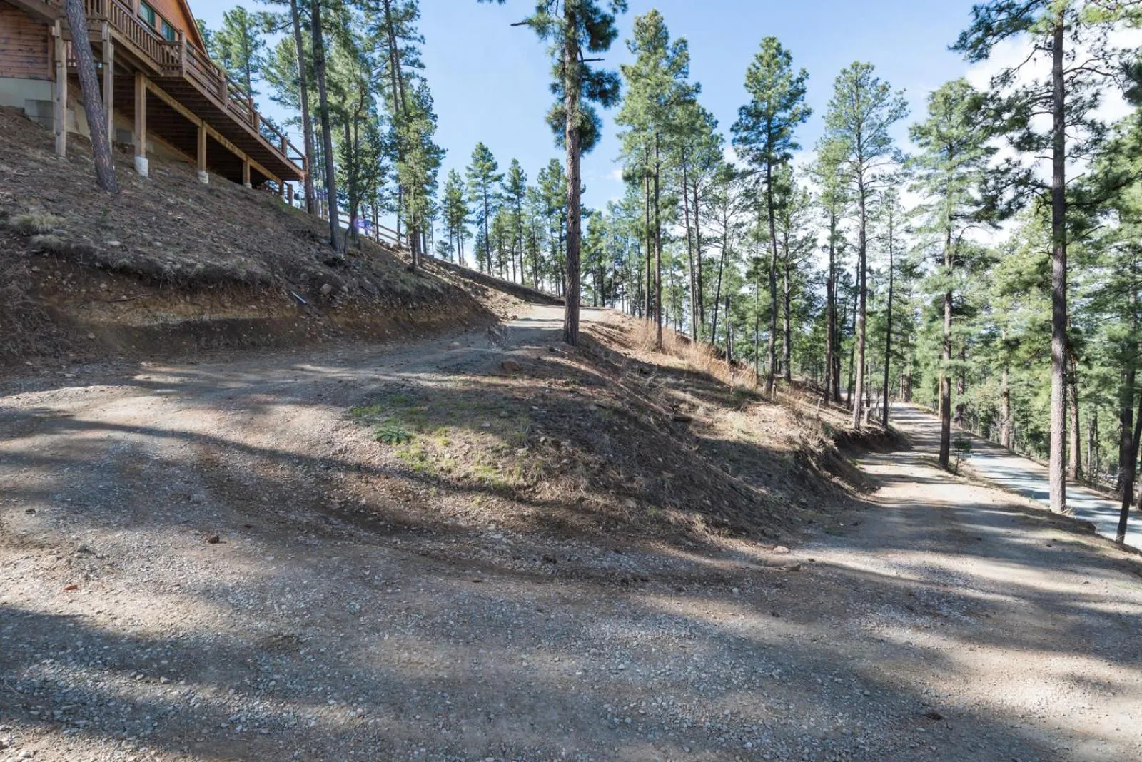 Property building in Aurora Montealis