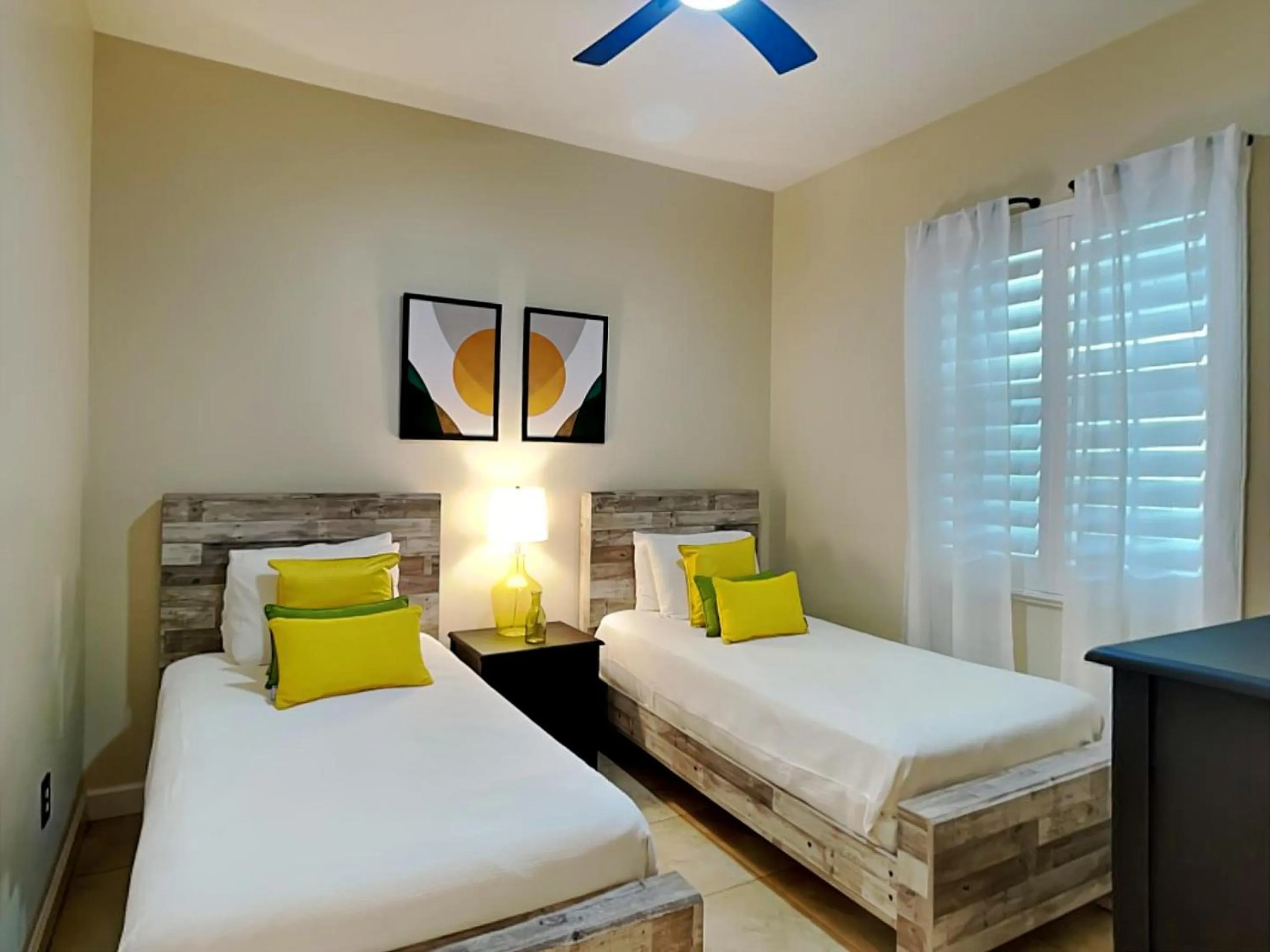 Bed in 933 Cinnamon Beach