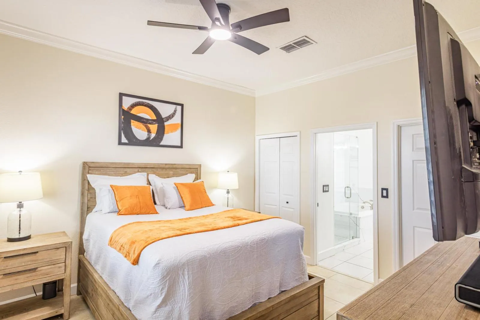 Bed in 933 Cinnamon Beach