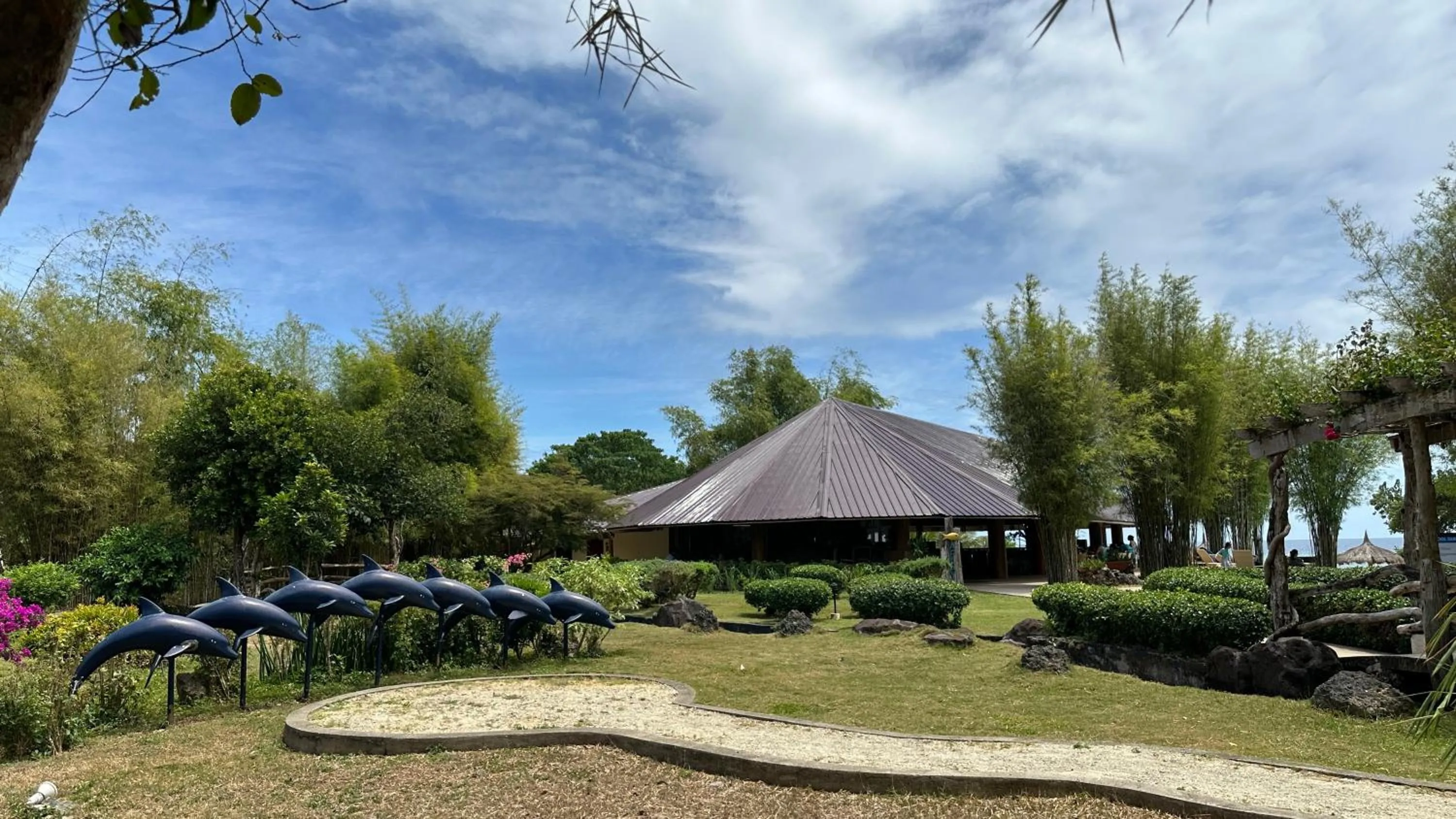 Restaurant/places to eat in Bluewater Panglao Beach Resort