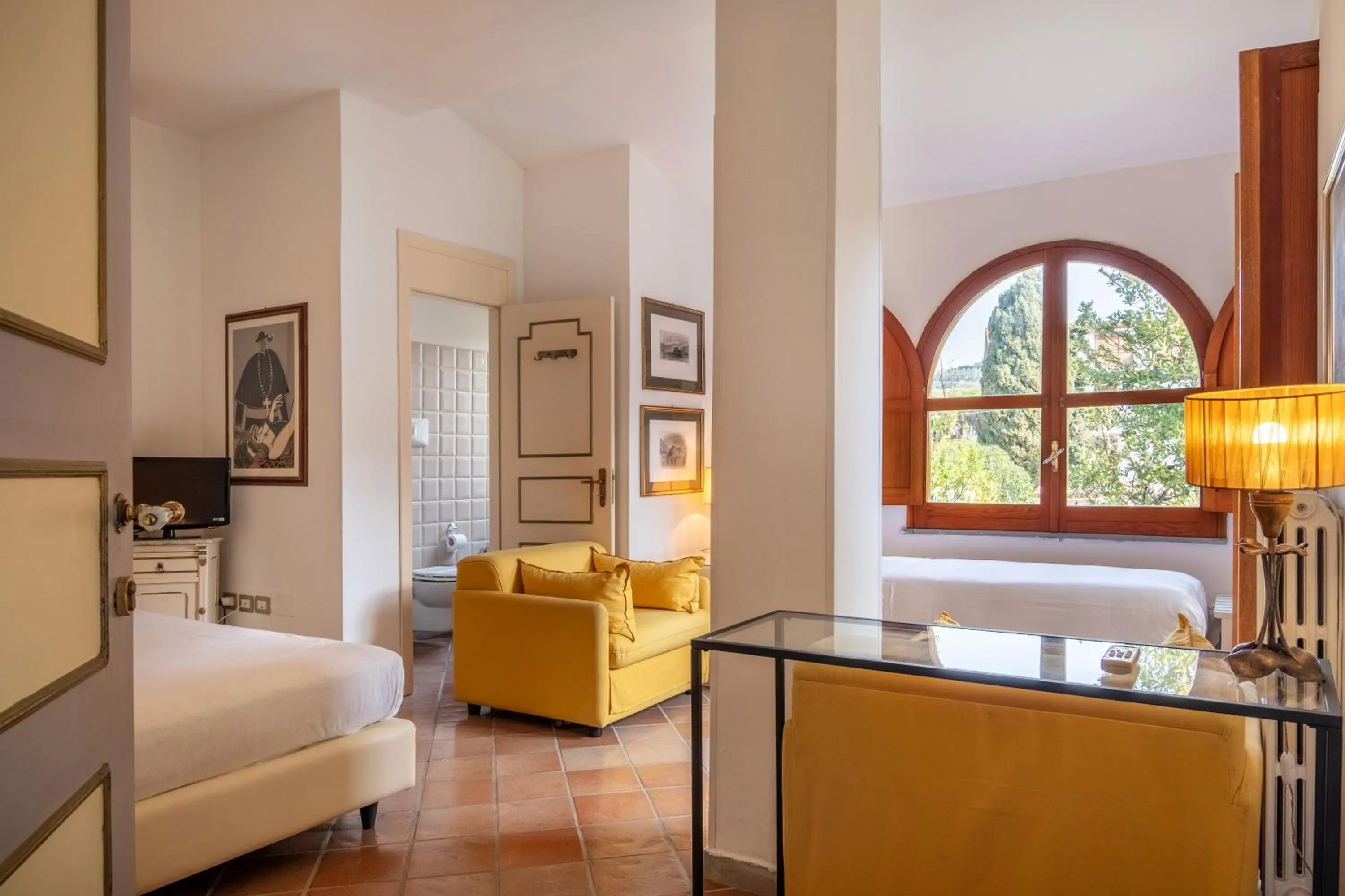 Toilet, Bed in L'Elisea Maison De Charme