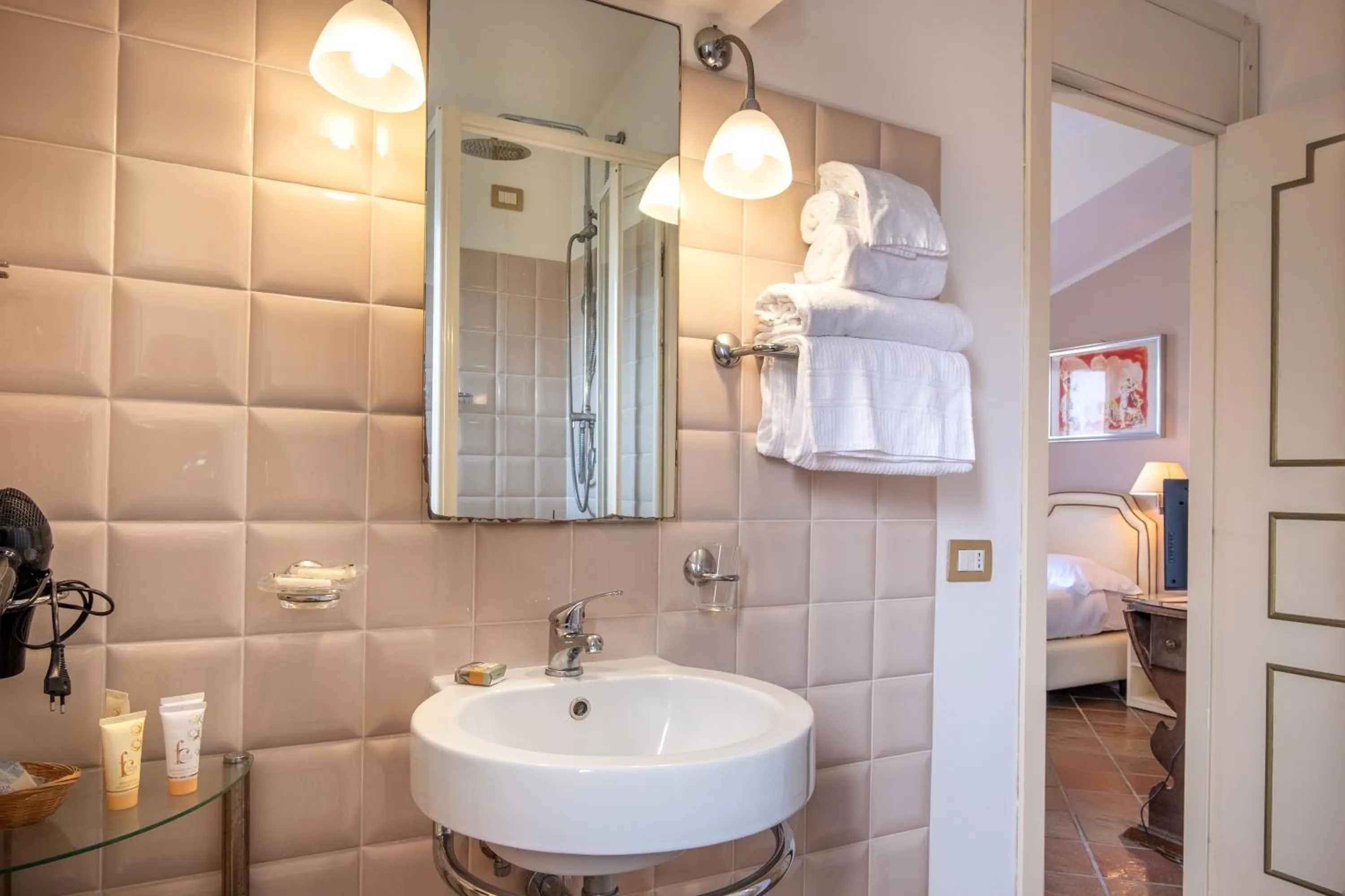 Shower in L'Elisea Maison De Charme