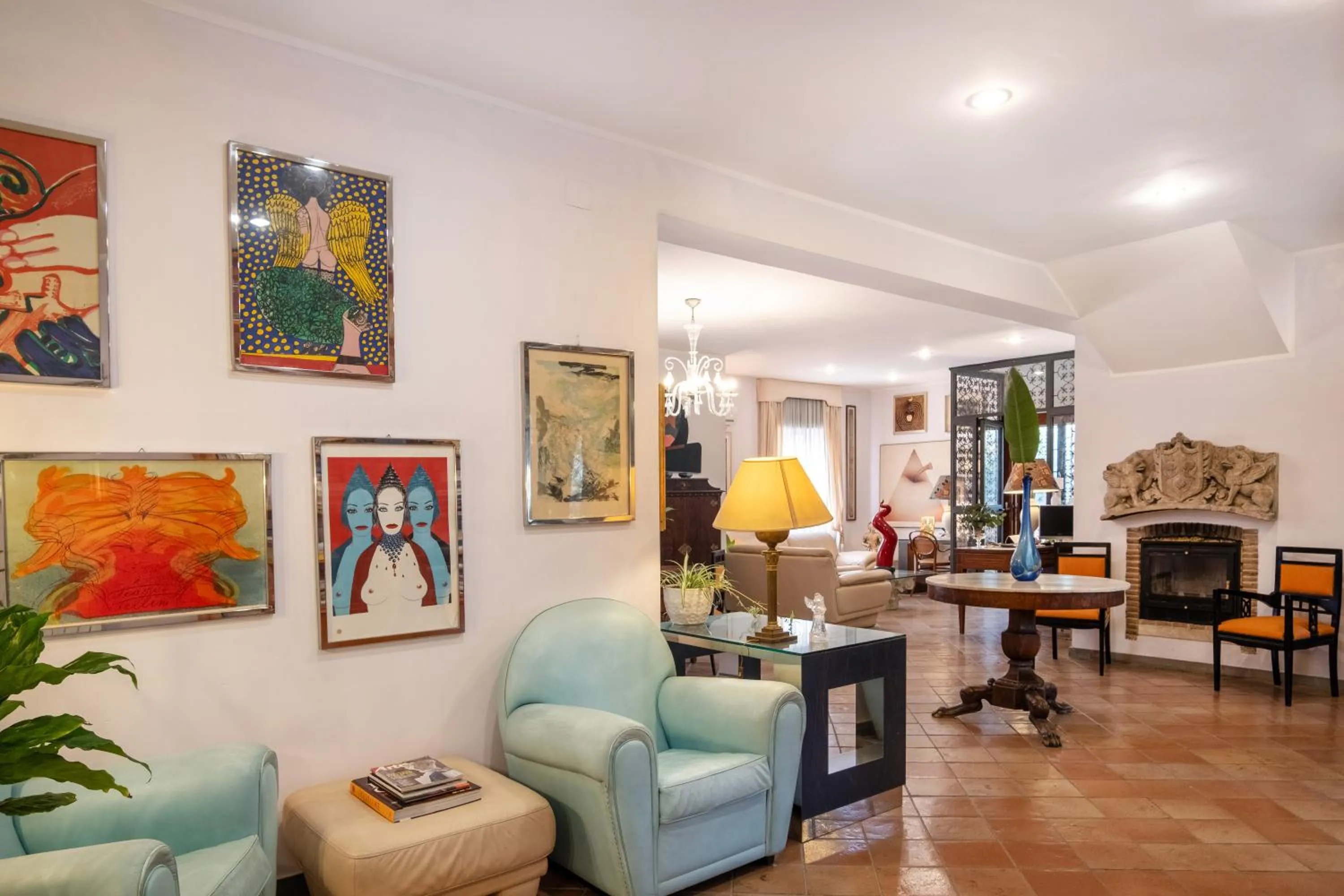 Communal lounge/ TV room in L'Elisea Maison De Charme