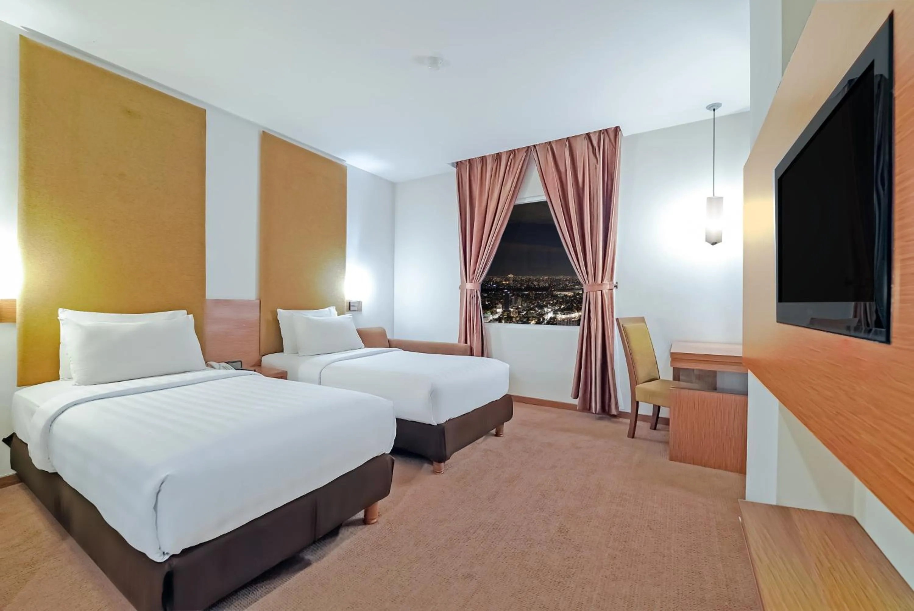 Bedroom in Grand Tjokro Yogyakarta