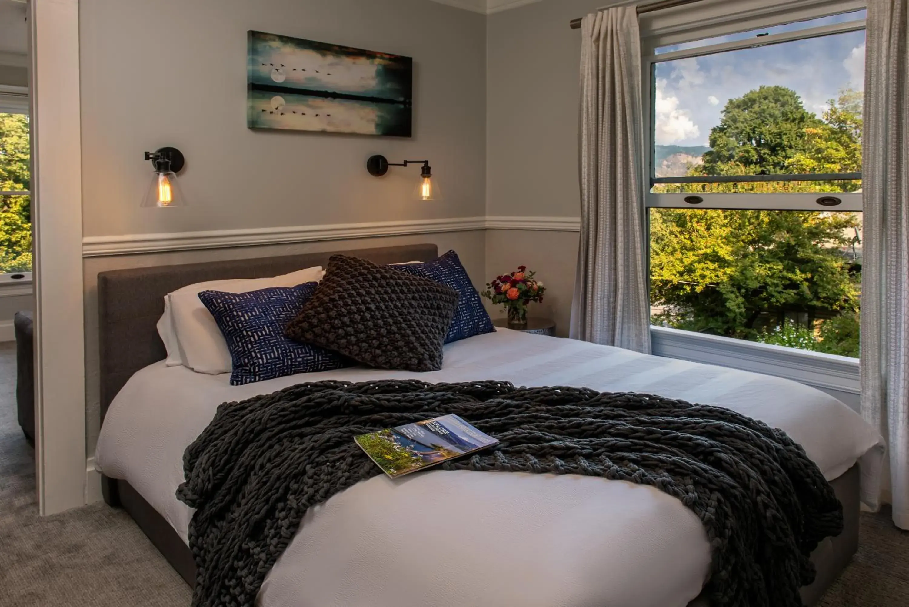 Suite in Inn at the Gorge Suite in Inn at the Gorge