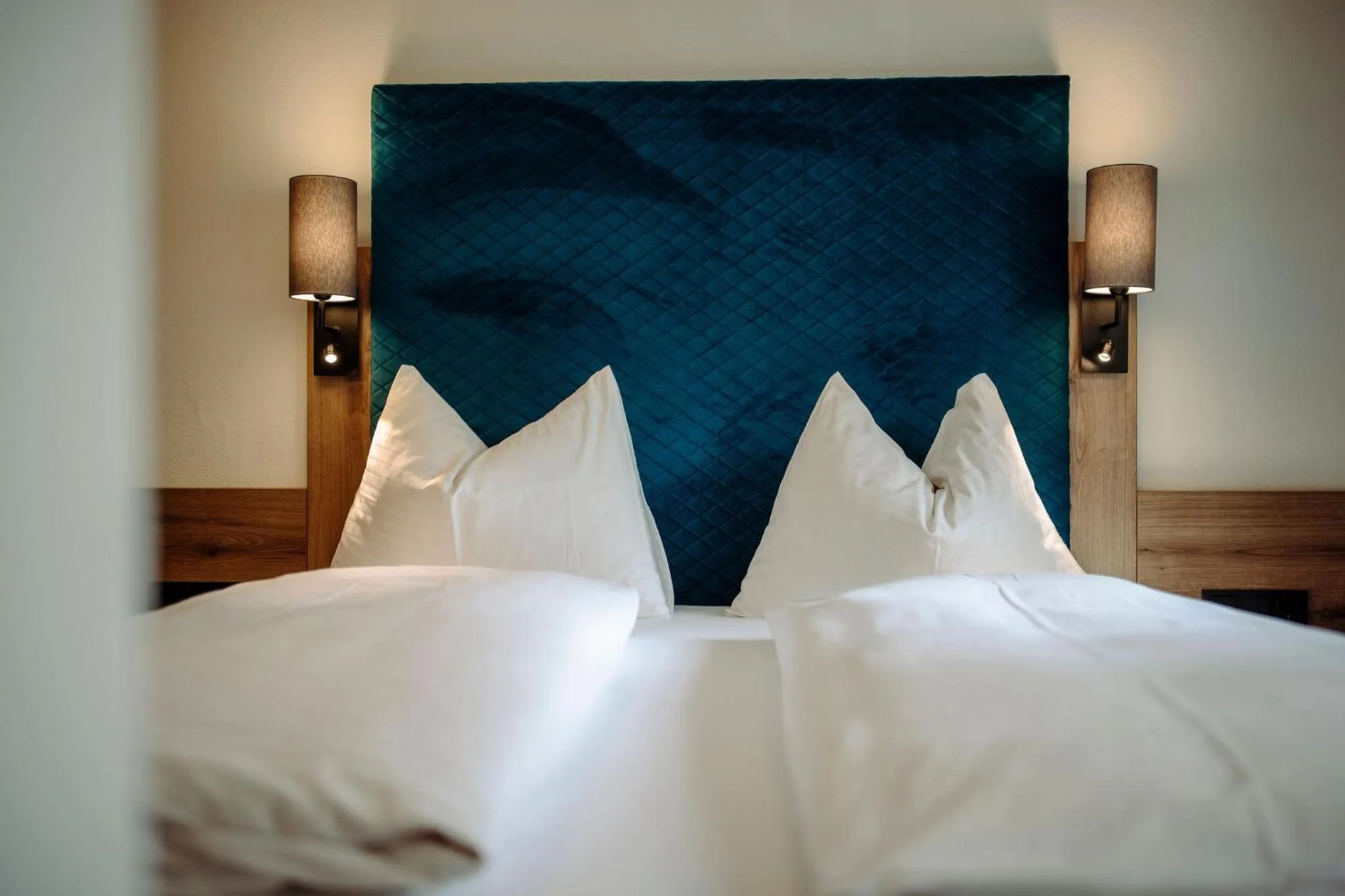 Bedroom, Bed in Lerchs Landhotel