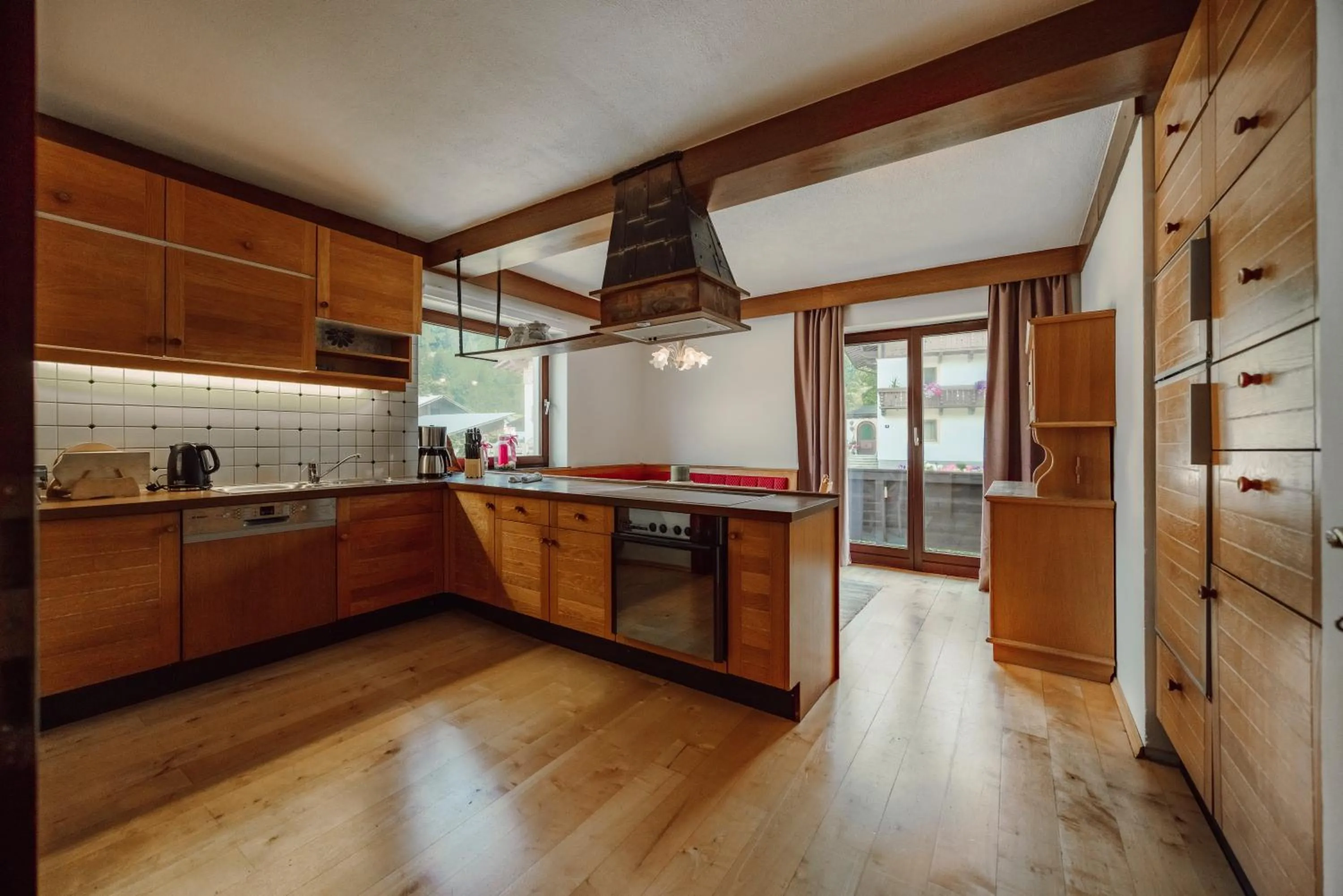 Kitchen or kitchenette in Lerchs Landhotel