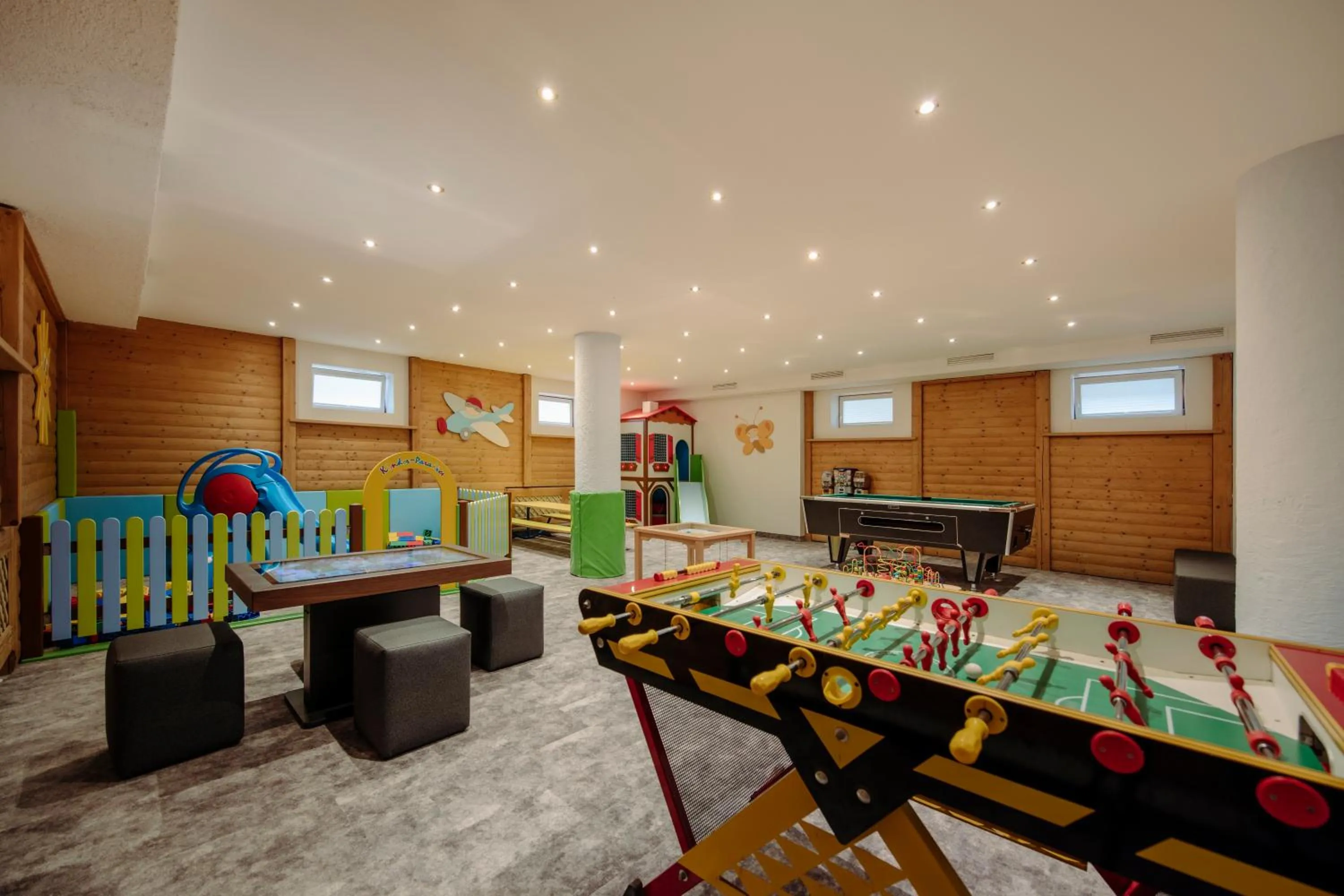 Game Room in Lerchs Landhotel