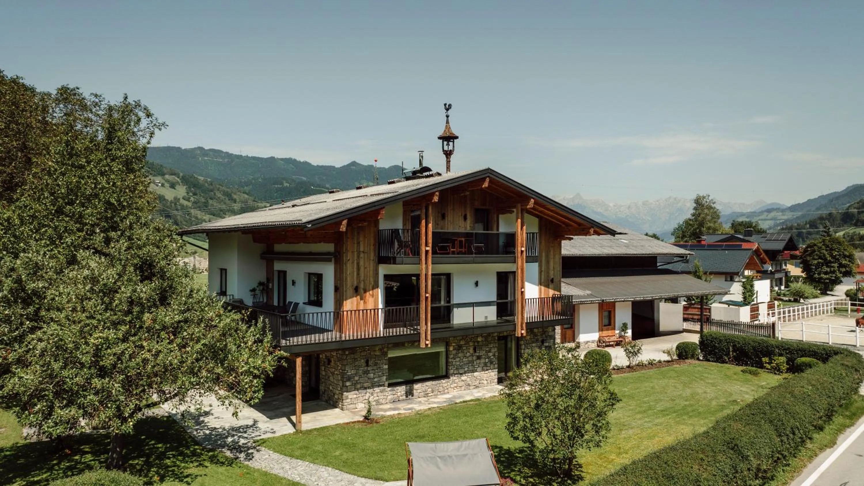 Property building in Lerchs Landhotel