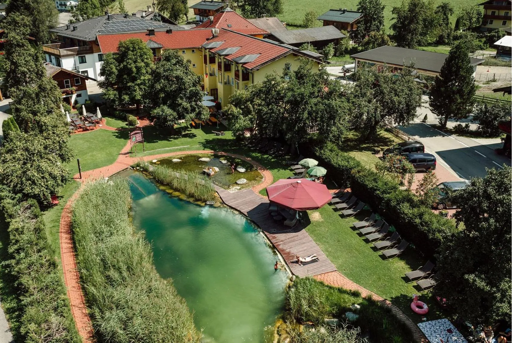 Property building in Lerchs Landhotel