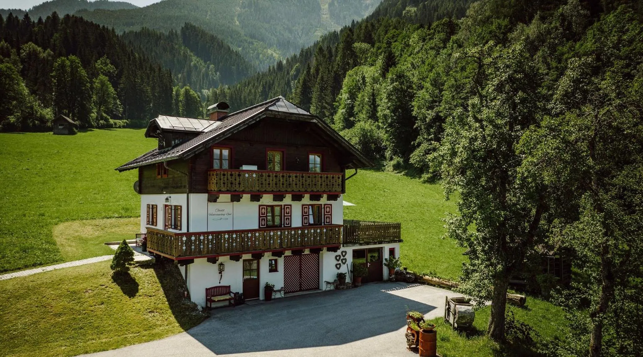 Property building in Lerchs Landhotel