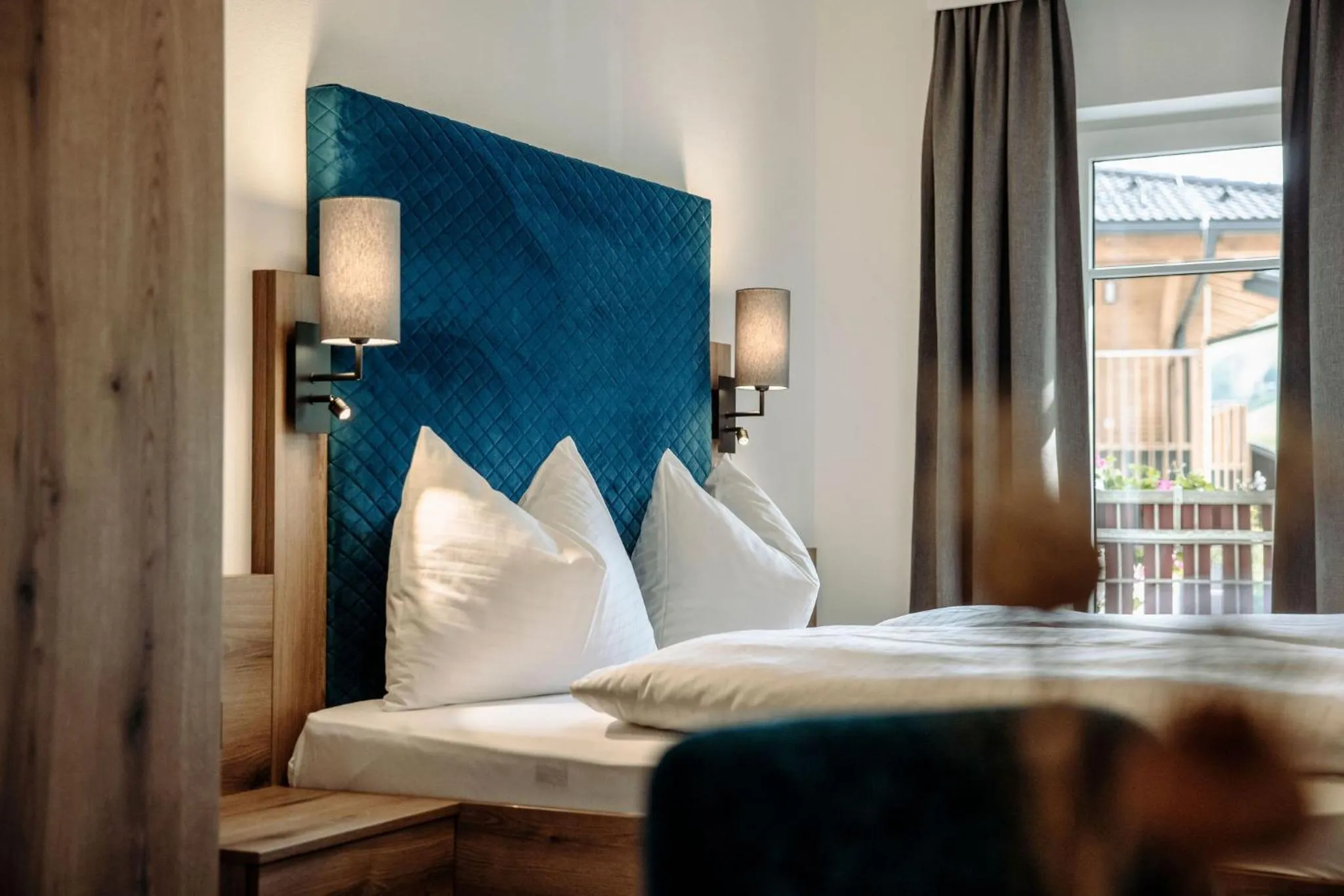 Bedroom, Bed in Lerchs Landhotel