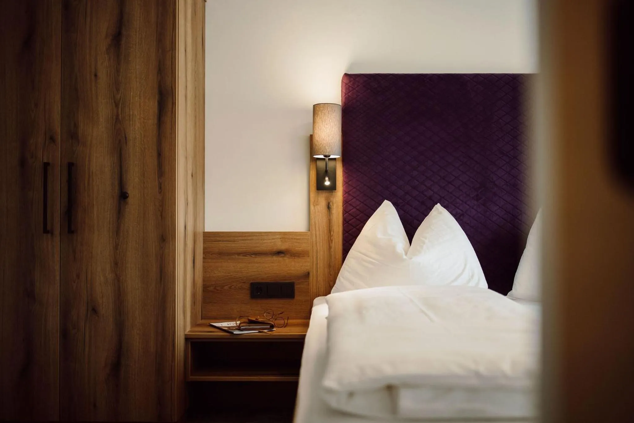 Bed in Lerchs Landhotel