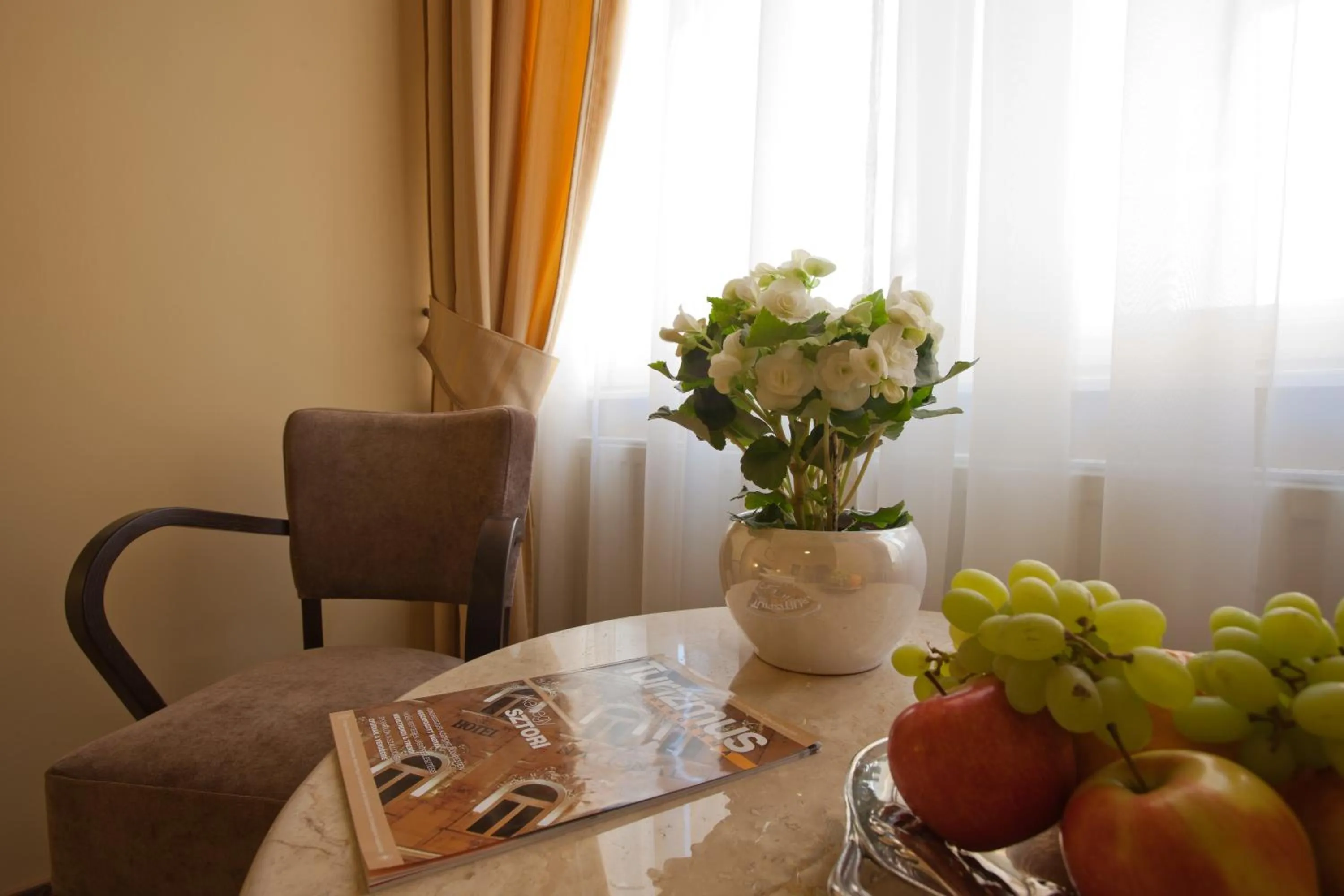 Decorative detail in Barokk Hotel Promenád