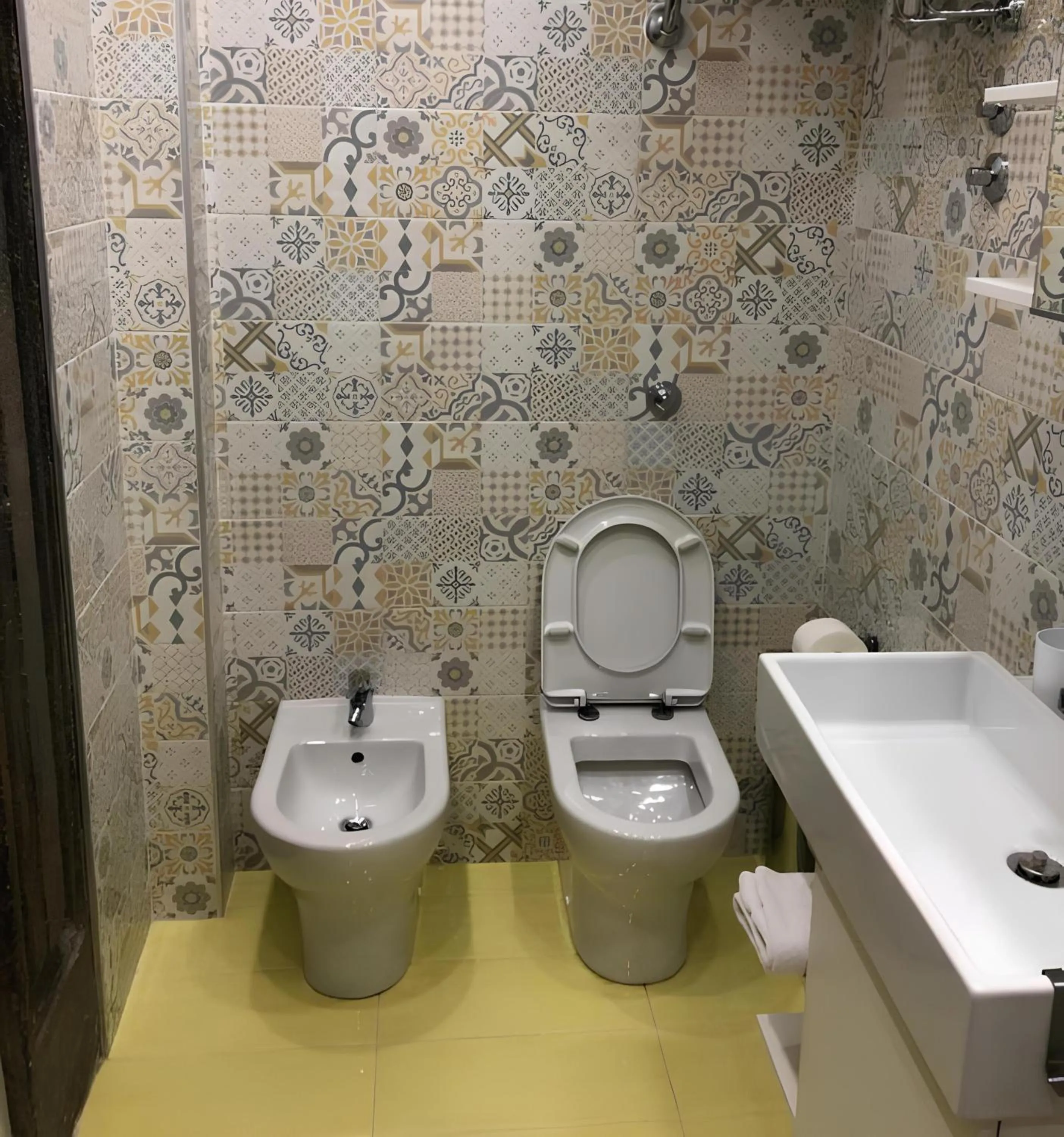 Bathroom in O' Scartellato