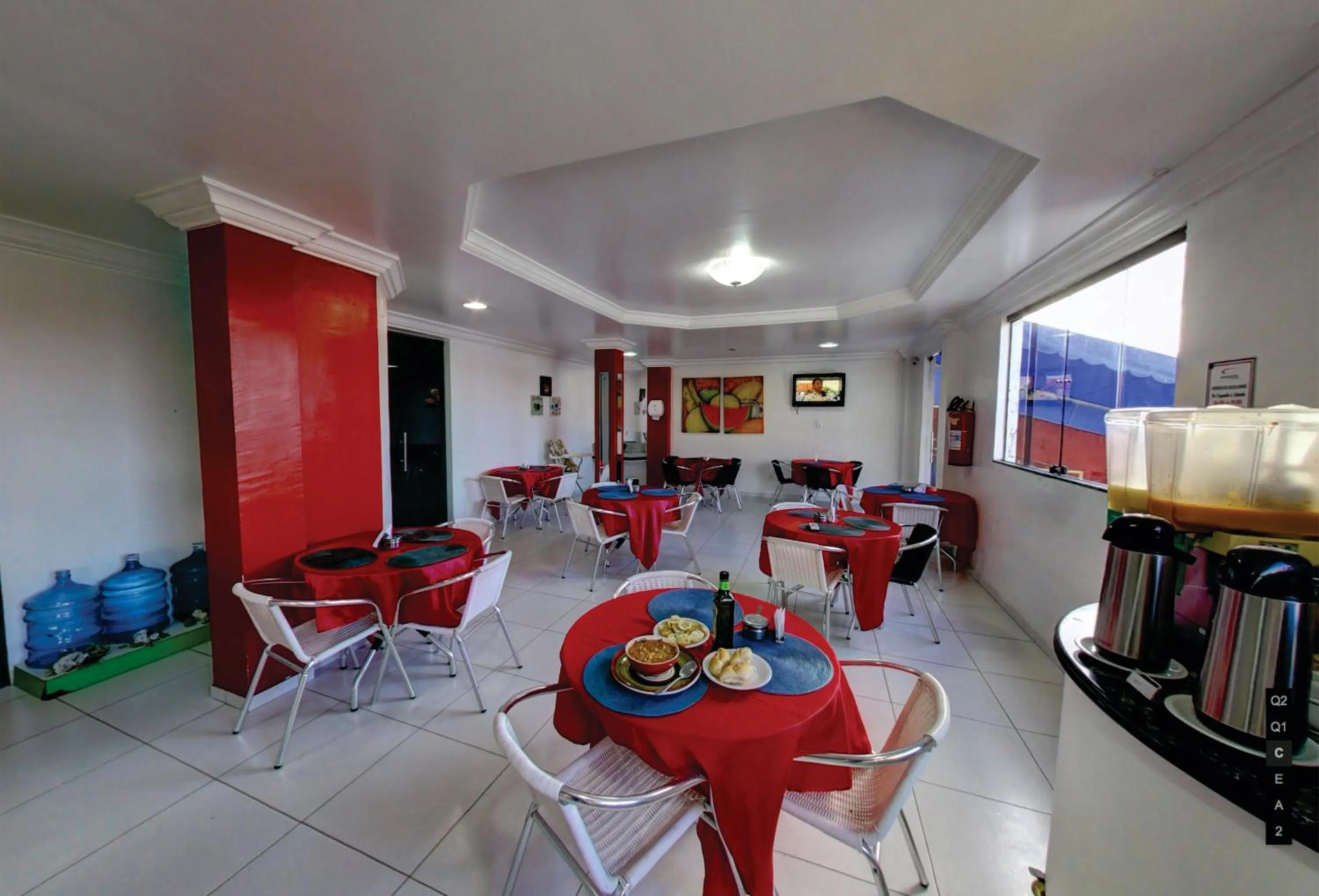 Restaurant/places to eat in 5C Hotel