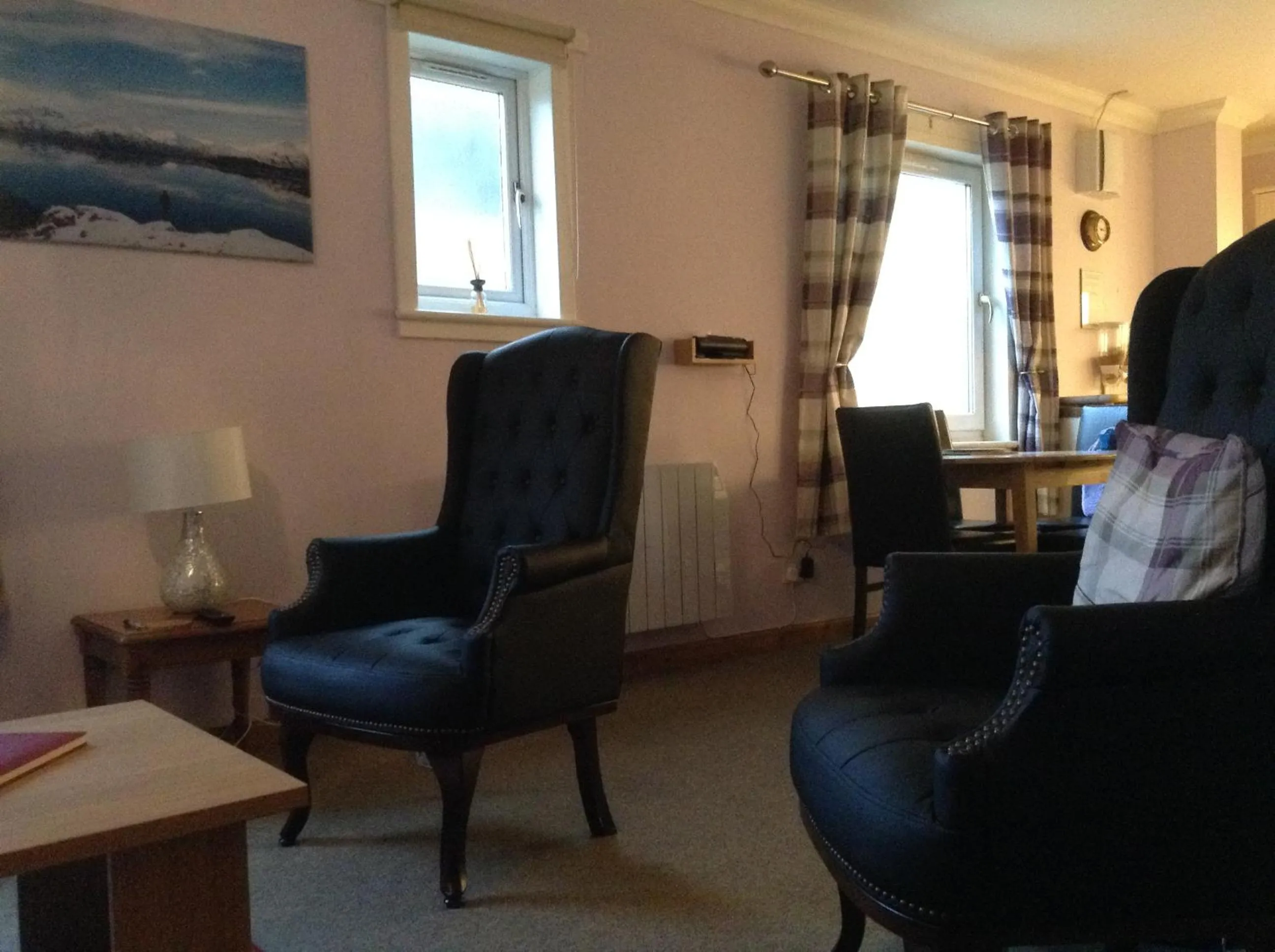TV and multimedia in Glenlochy Nevis Bridge Apartments