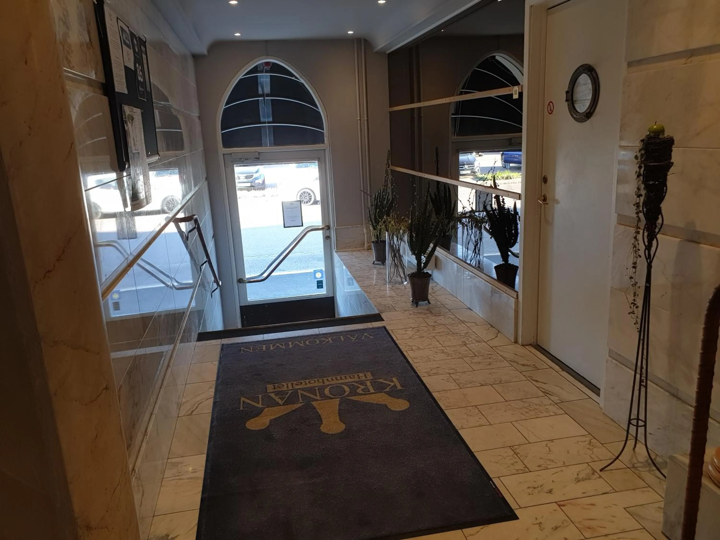 Facade/entrance in Hamnhotellet Kronan