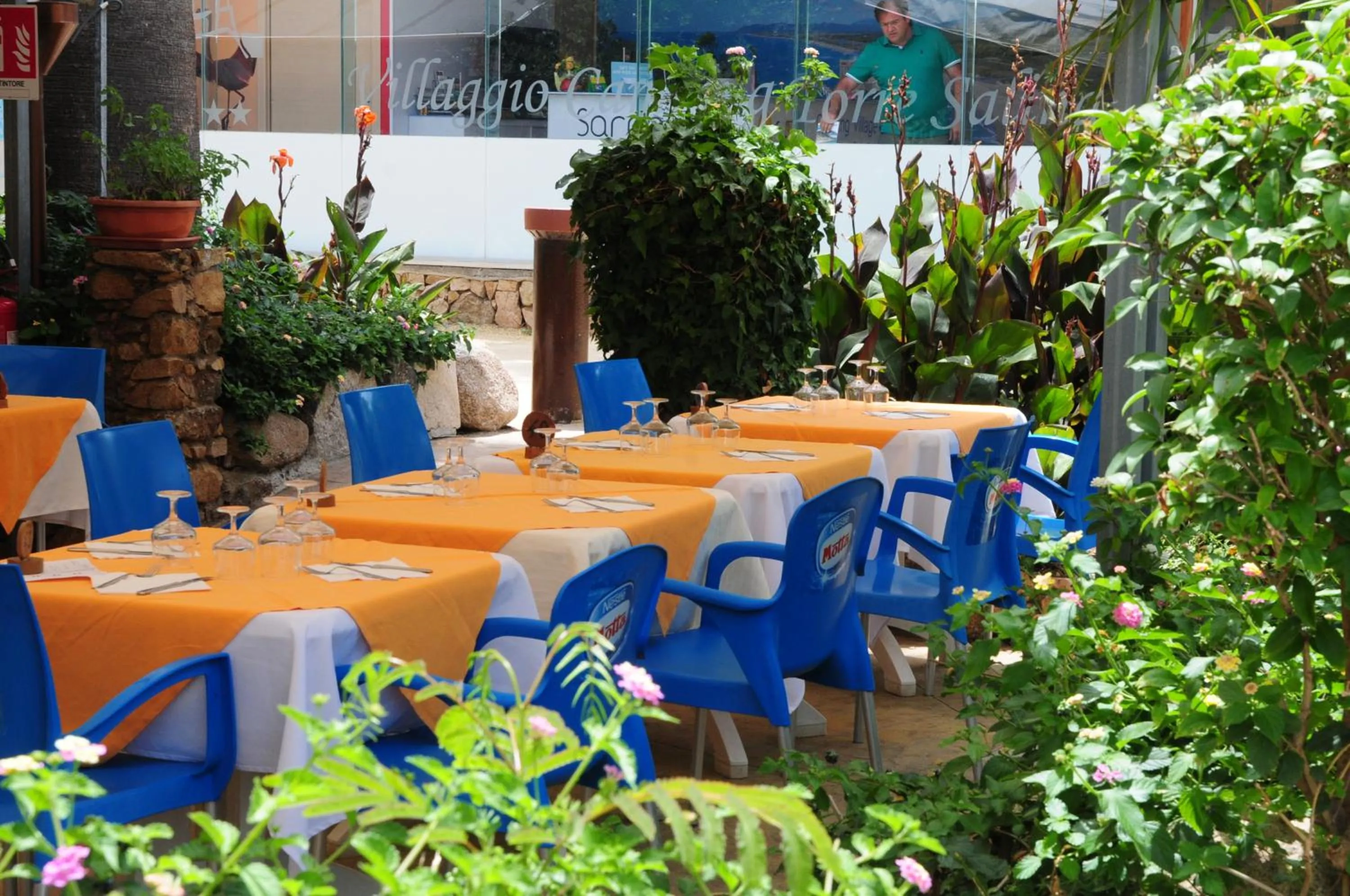 Restaurant/places to eat in Villaggio Camping Torre Salinas