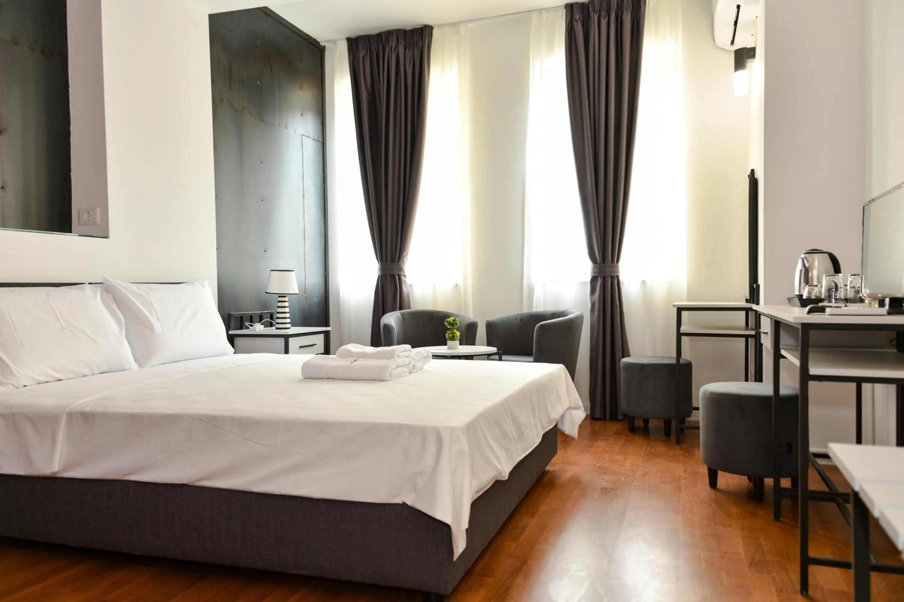 TV and multimedia, Bed in Osten Art Hotel