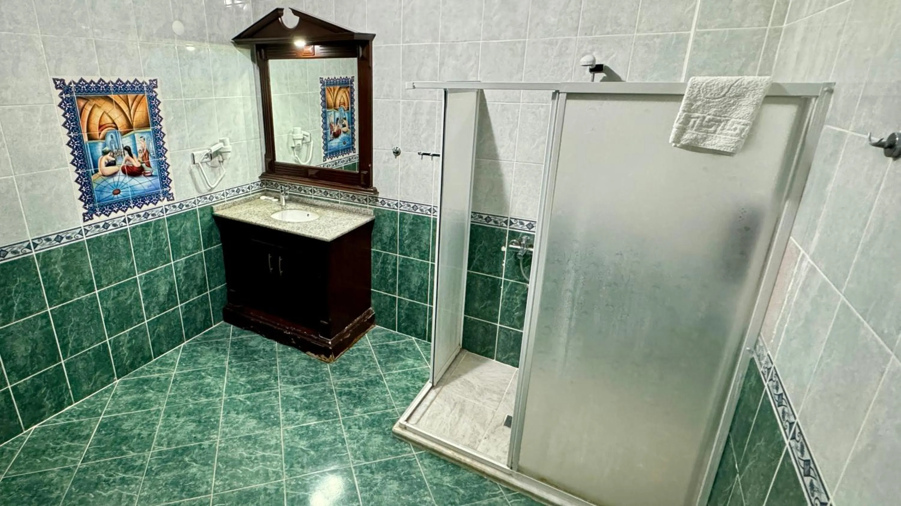 Shower in EPHESUS CENTRUM