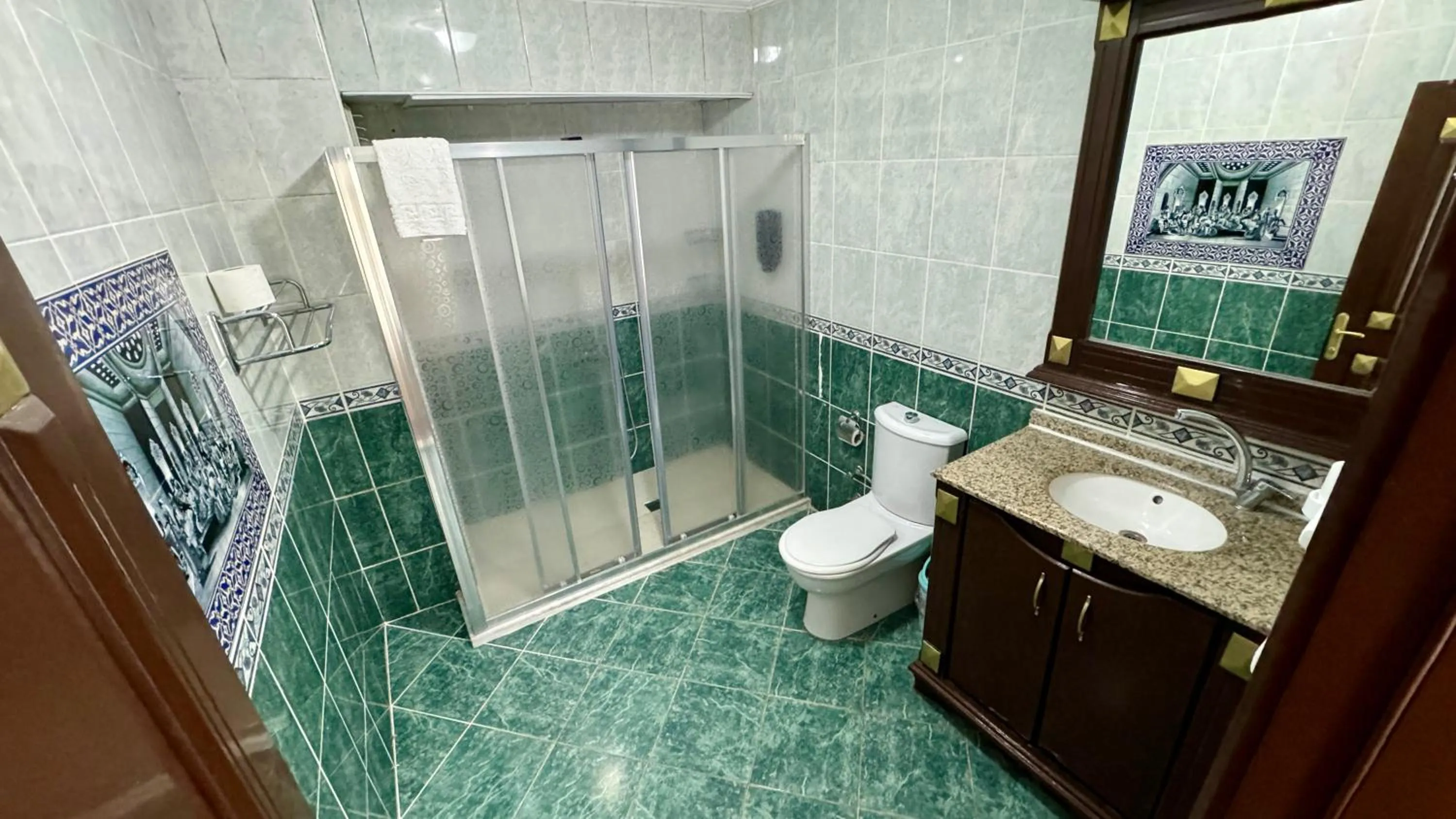 Shower in EPHESUS CENTRUM