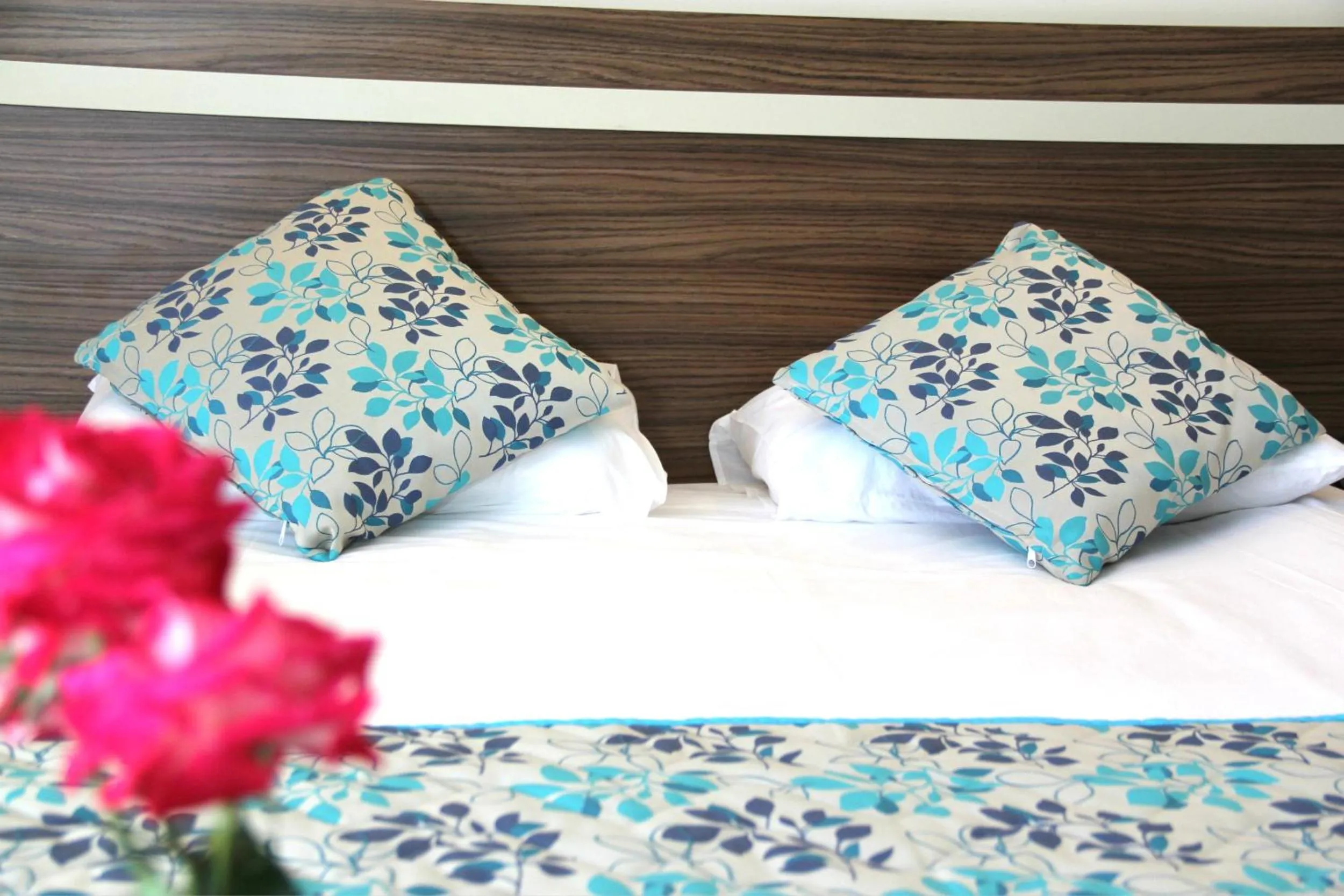 Bed in Side West Park Hotel