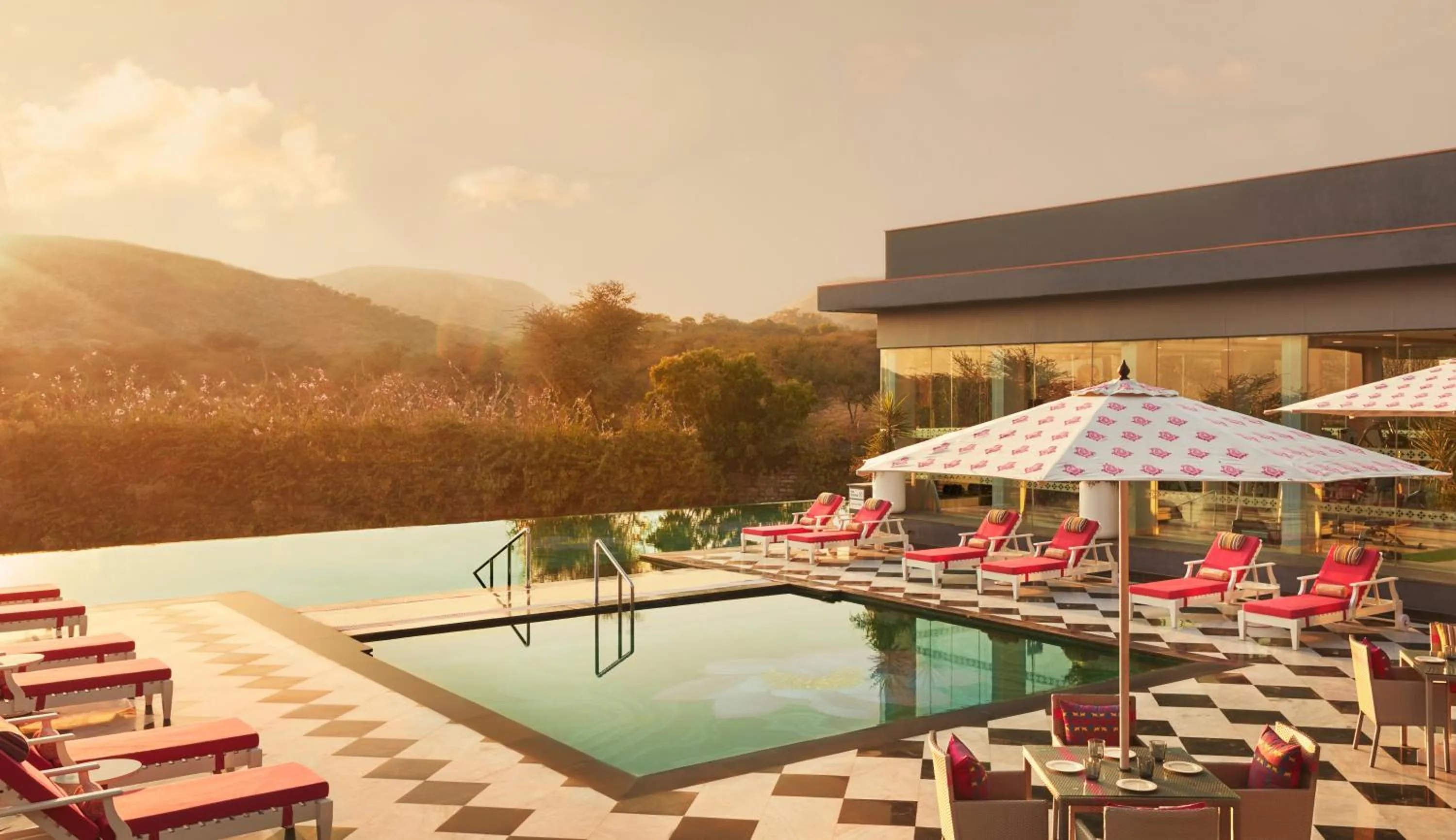 Restaurant/places to eat in Taj Devi Ratn Resort & Spa, Jaipur