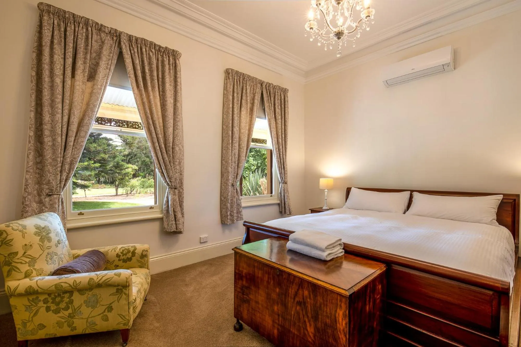 Bed in Bon Accord Boutique Accommodation