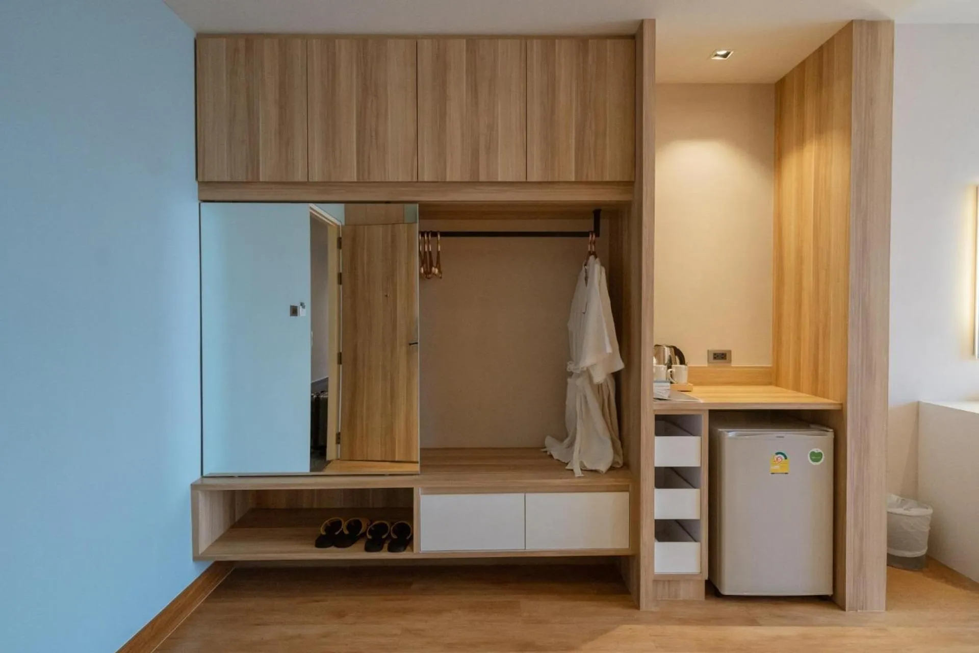 Photo of the whole room in W3 Hotel