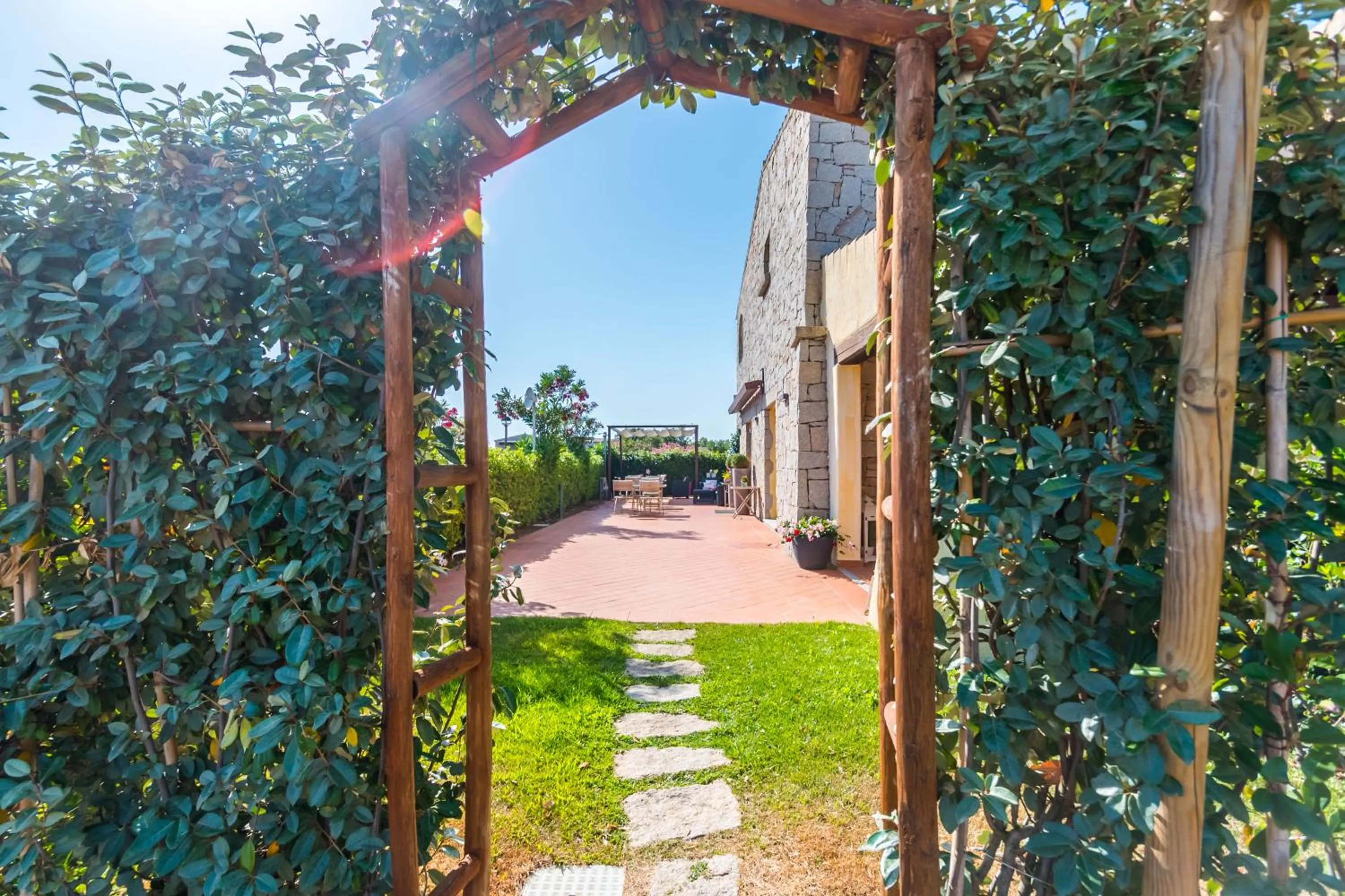 Facade/entrance in Relais del Borgo- Domo