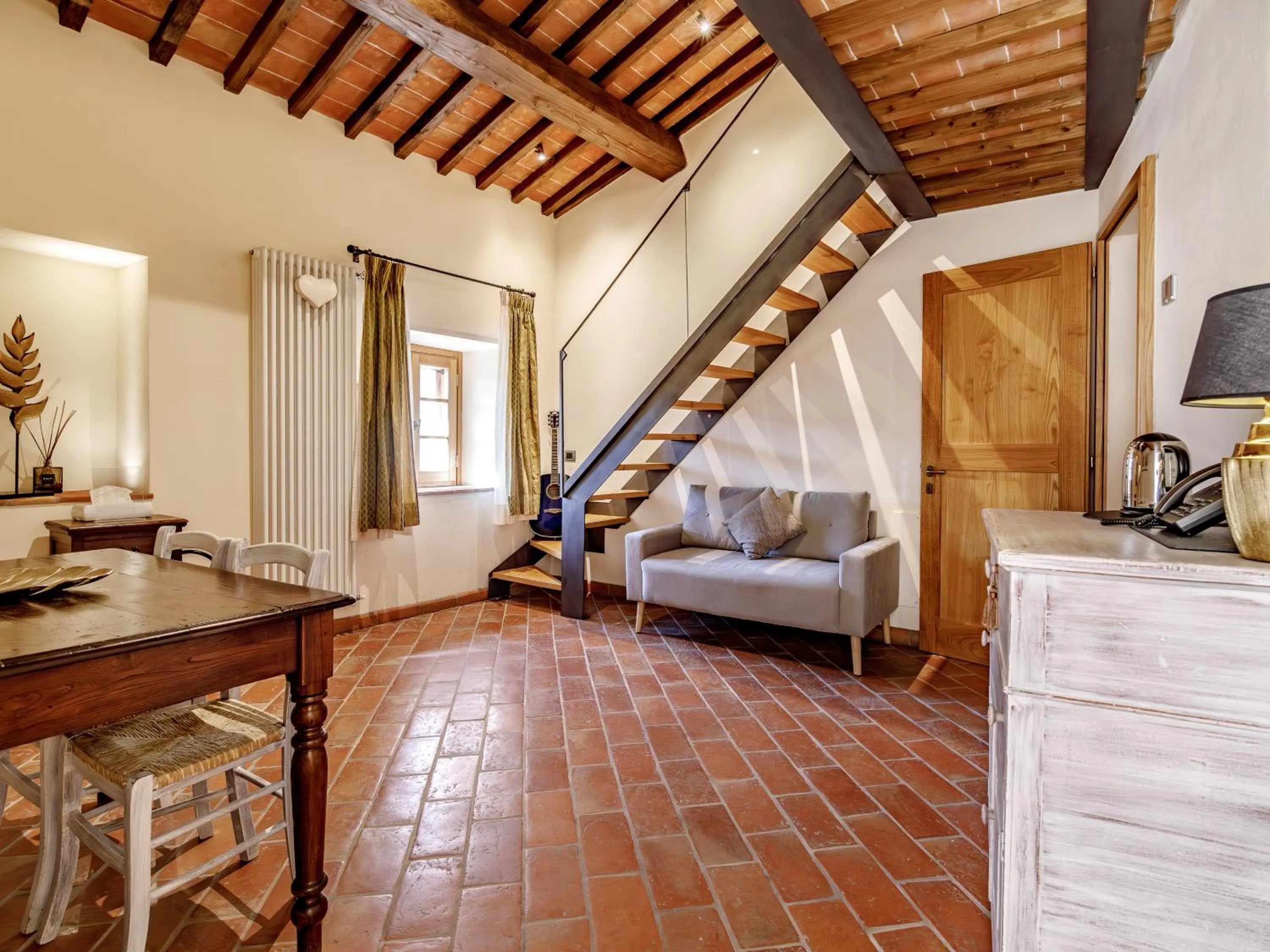 Living room, Bed in Relais La Costa Historical Residence