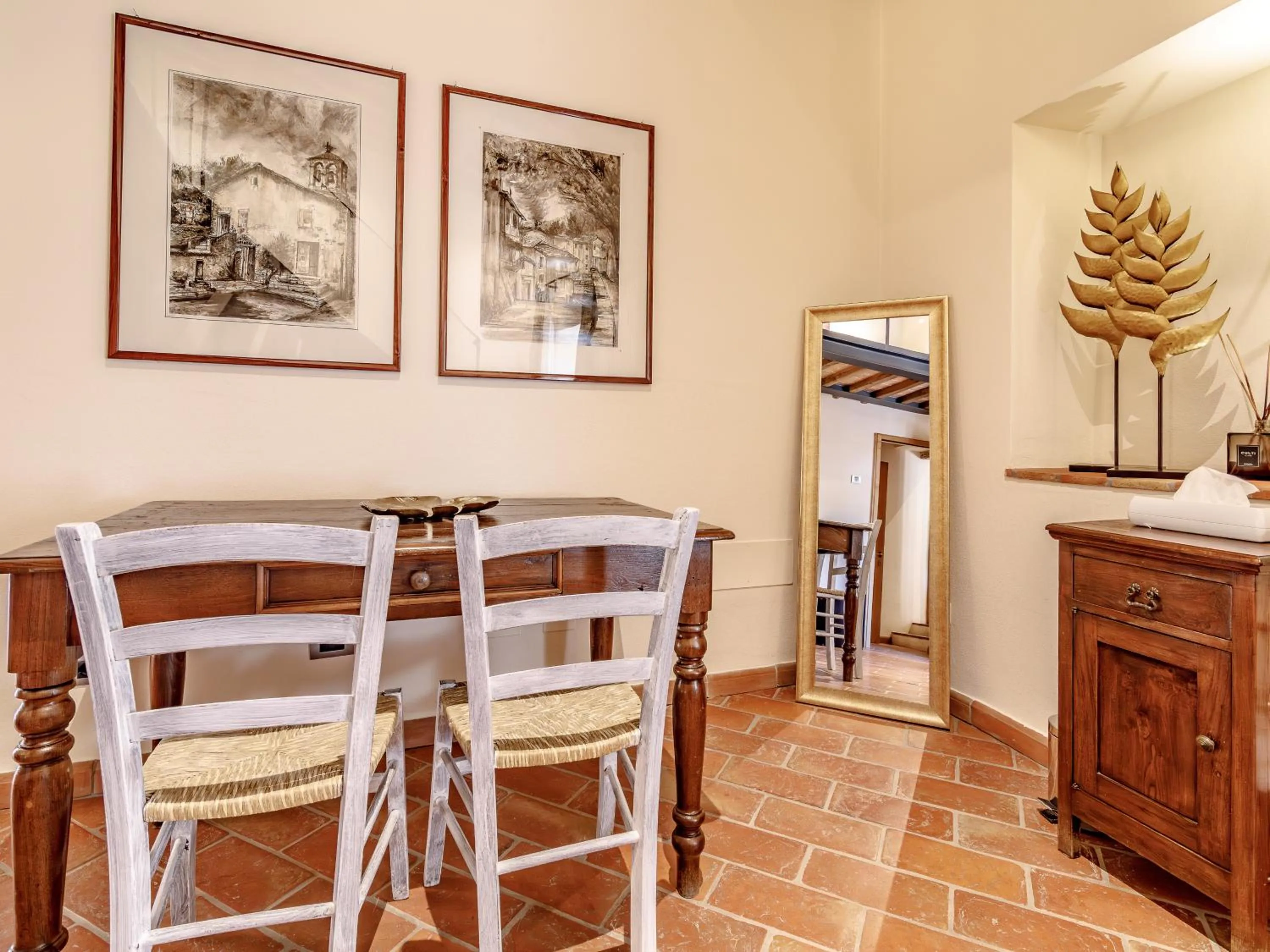 Living room in Relais La Costa Historical Residence