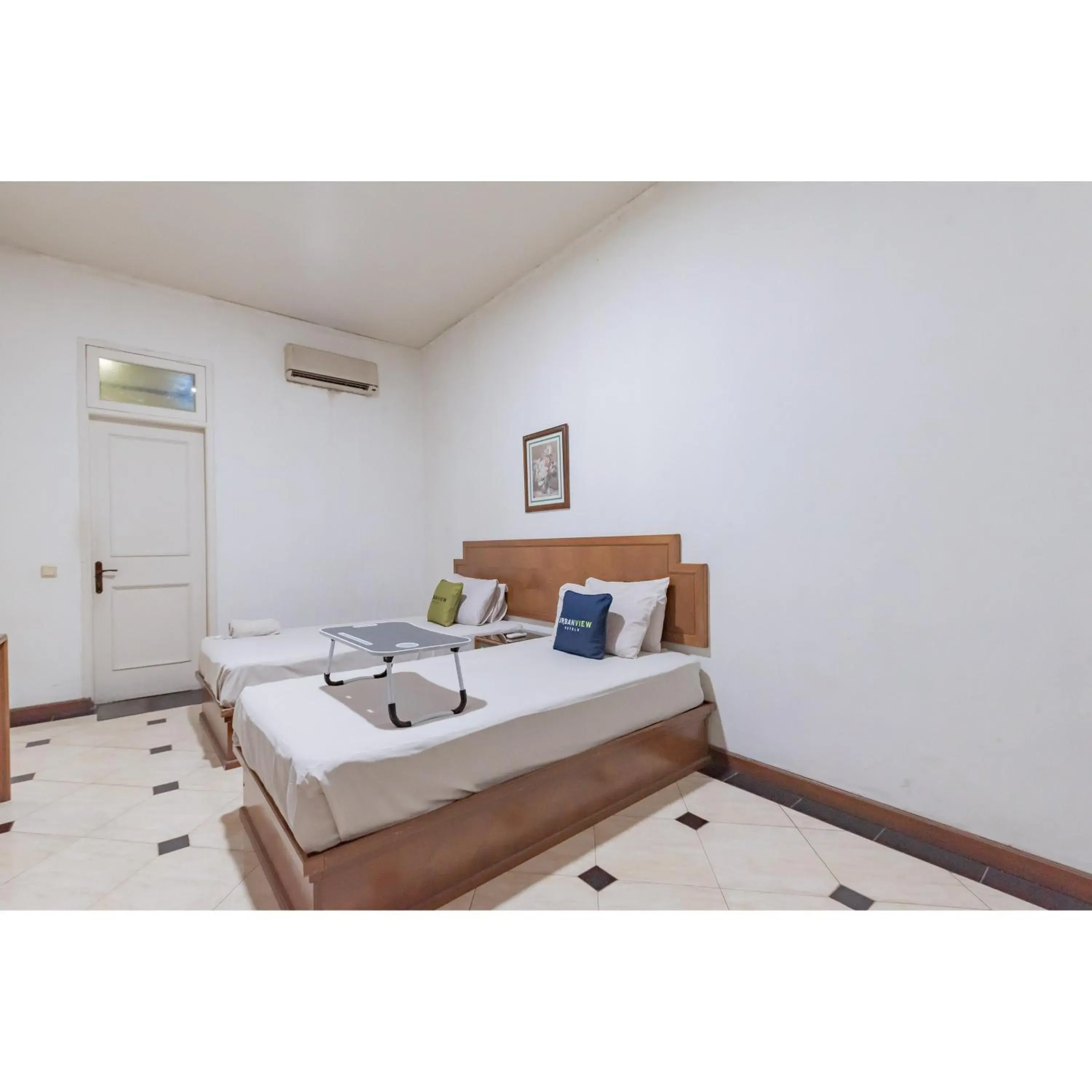 Bedroom, Bed in Urbanview Hotel Utari Bedroom, Bed in Urbanview Hotel Utari