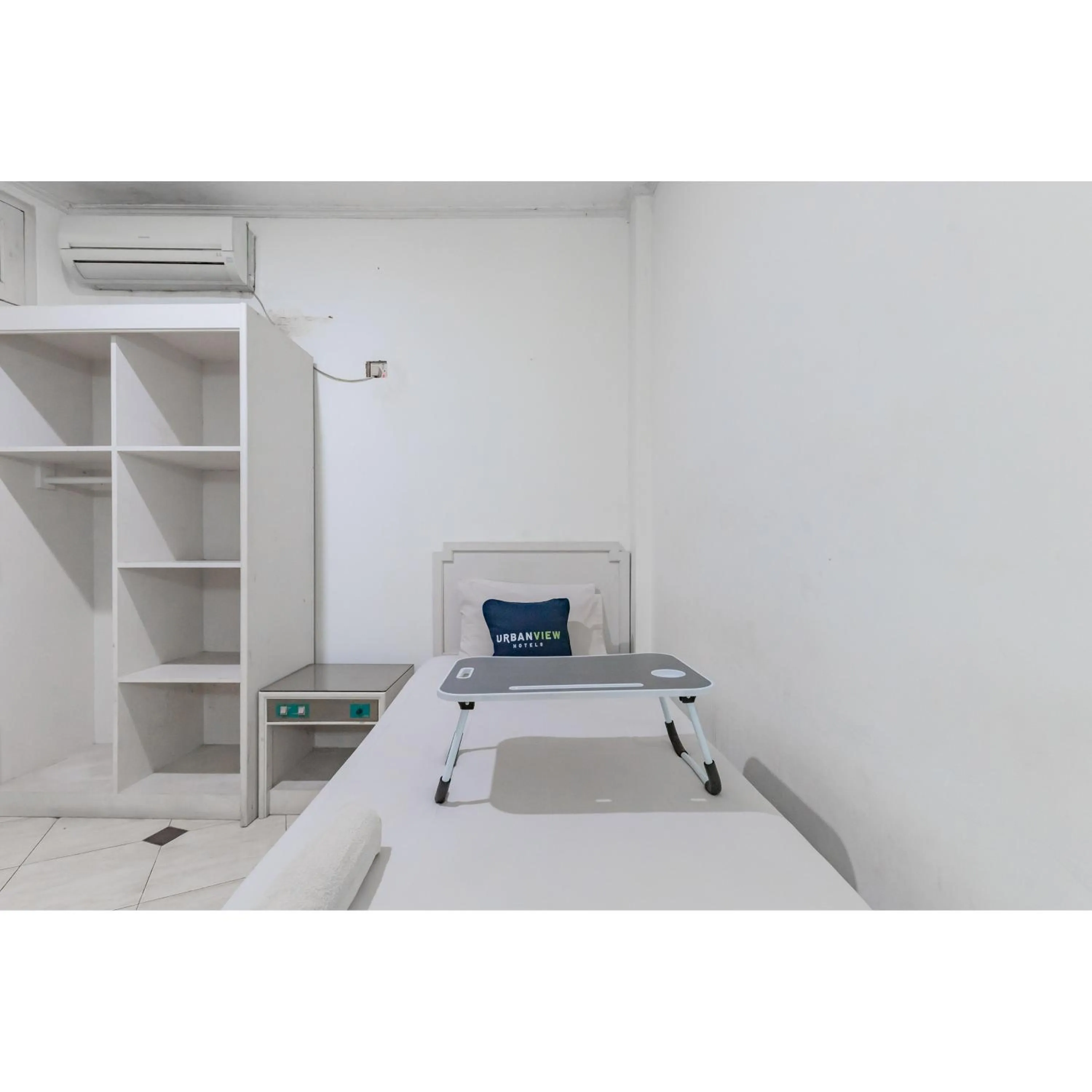 Bedroom, Bed in Urbanview Hotel Utari