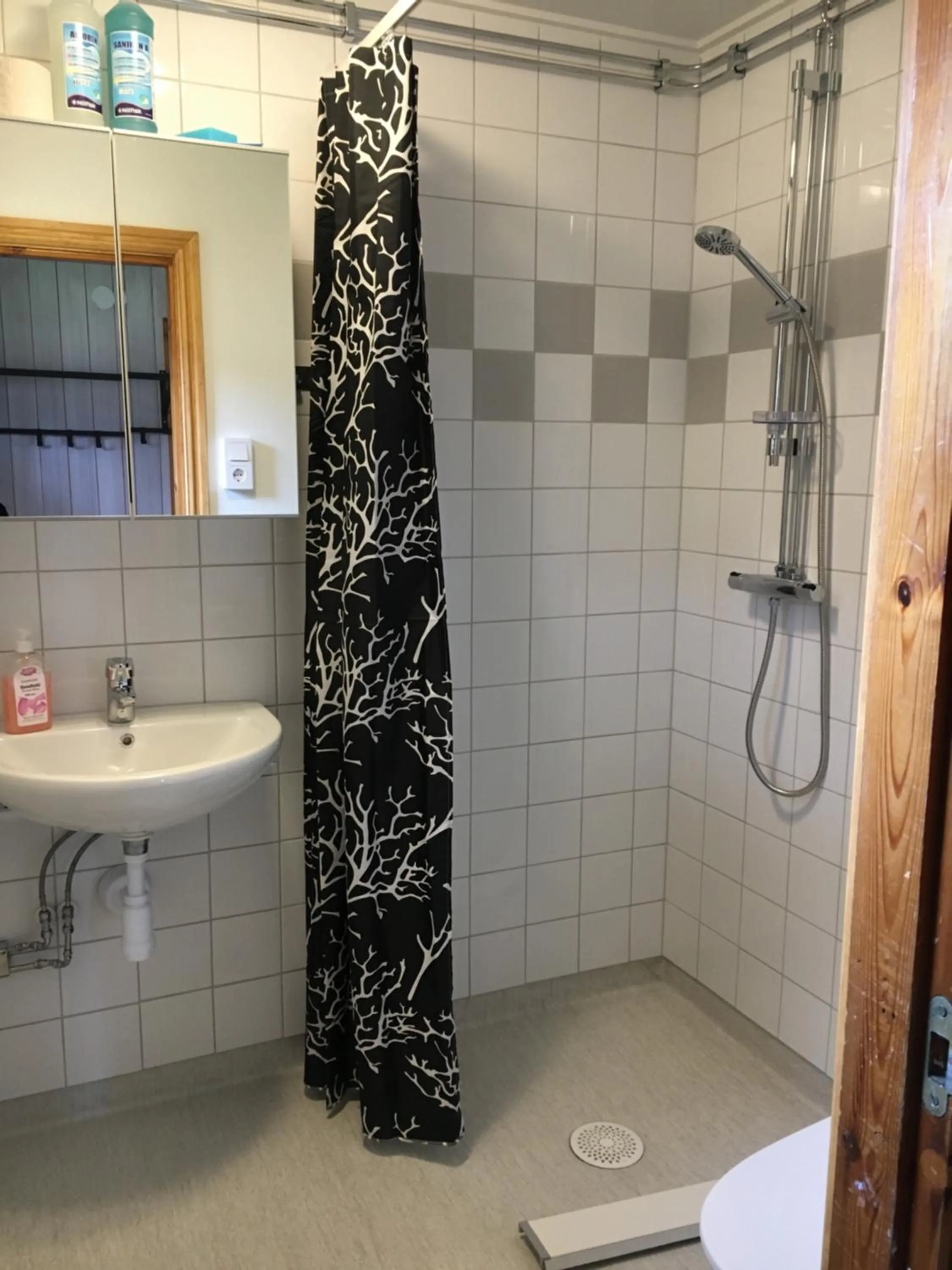 Shower in Fyrklöverns Stugby