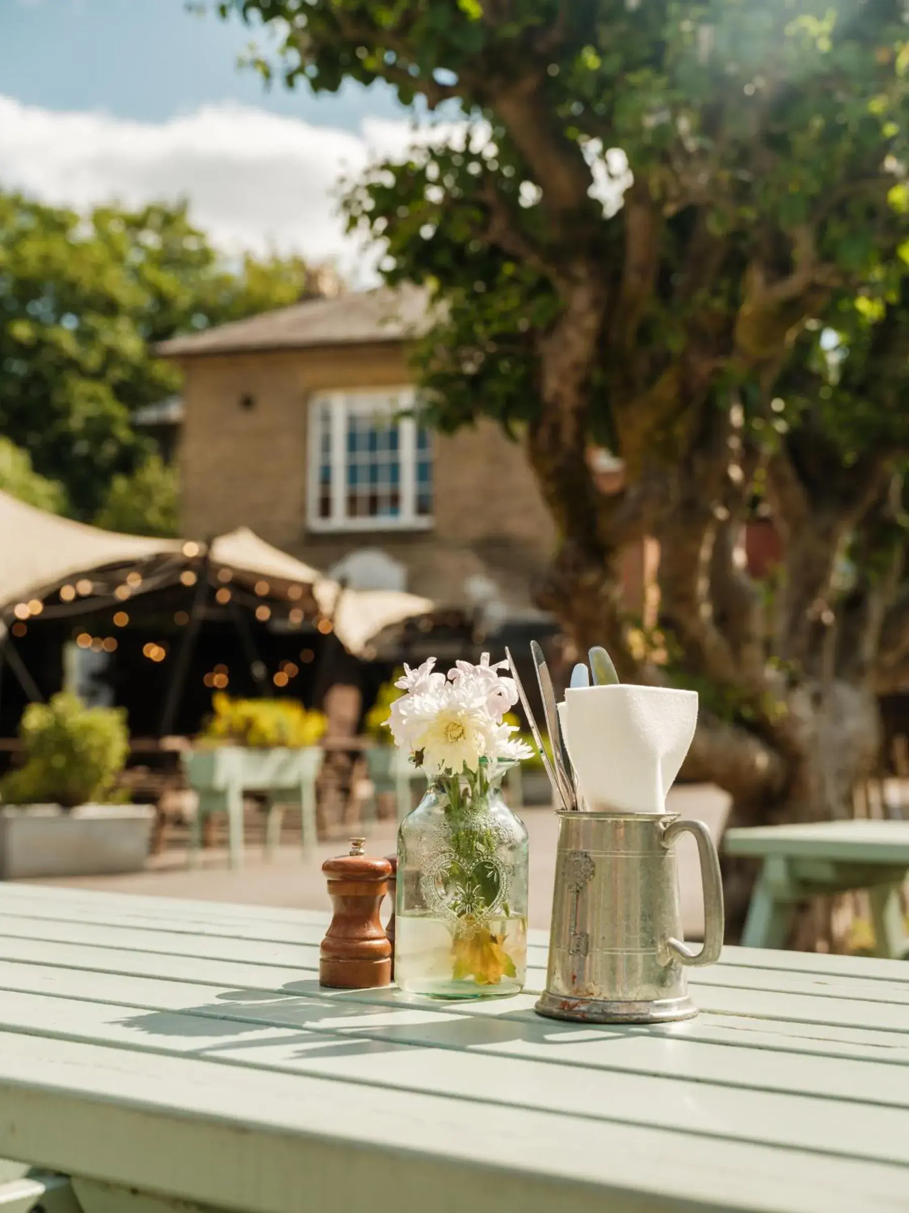 Property building in The Pembroke Arms Property building in The Pembroke Arms