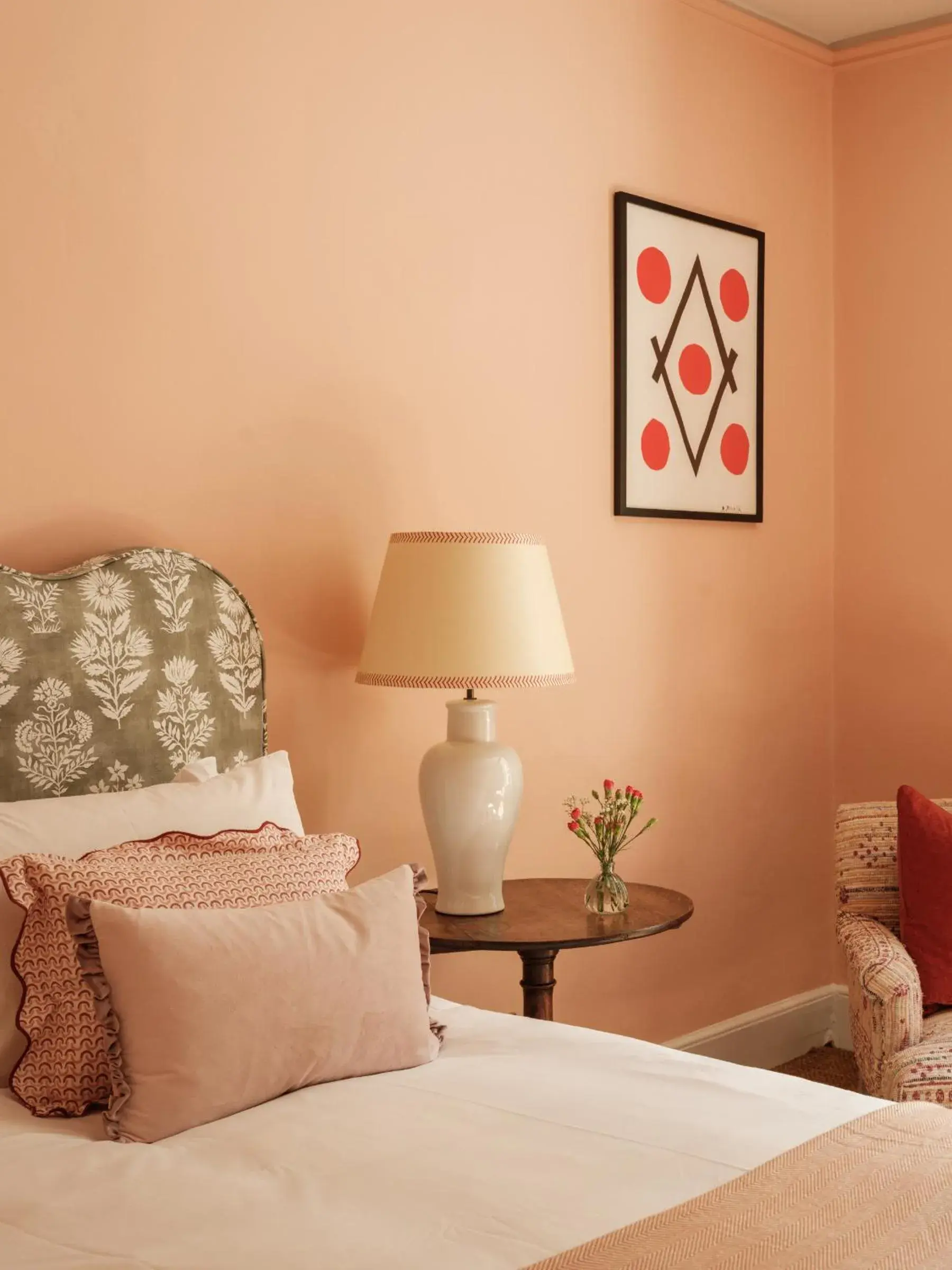 Bedroom, Bed in The Pembroke Arms Bedroom, Bed in The Pembroke Arms