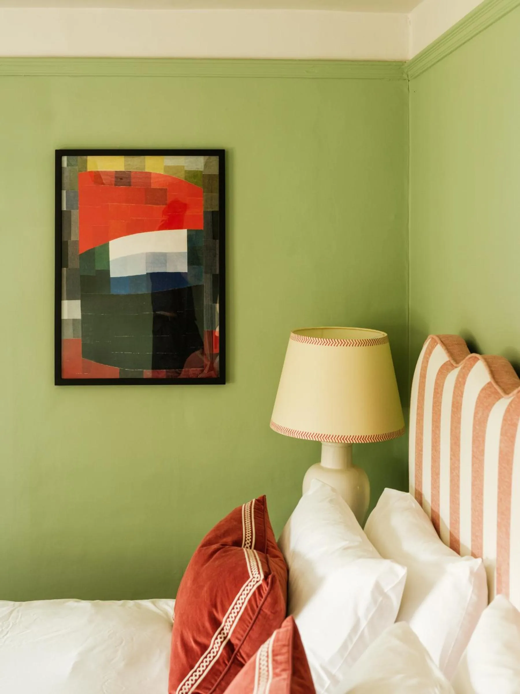 Bedroom, Bed in The Pembroke Arms