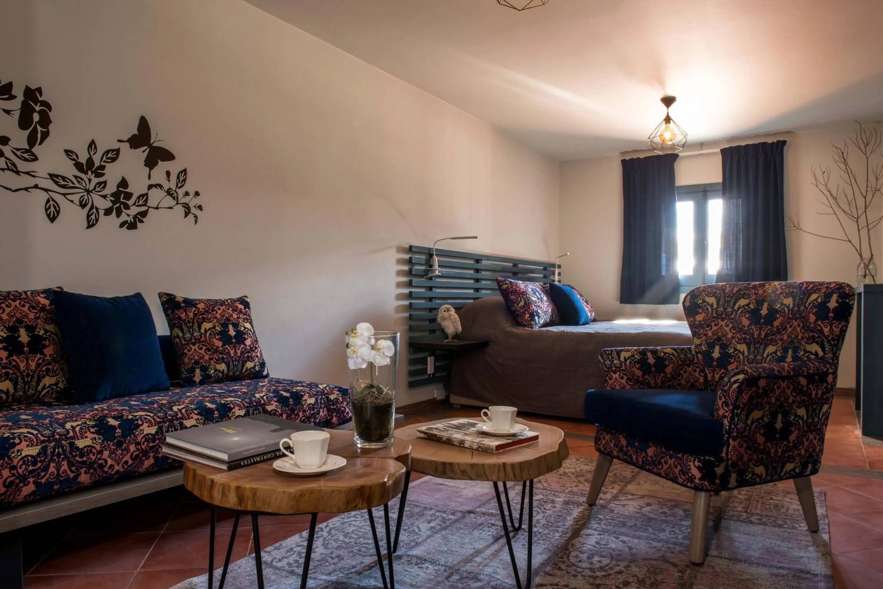Seating area in La Maison des Cèdres