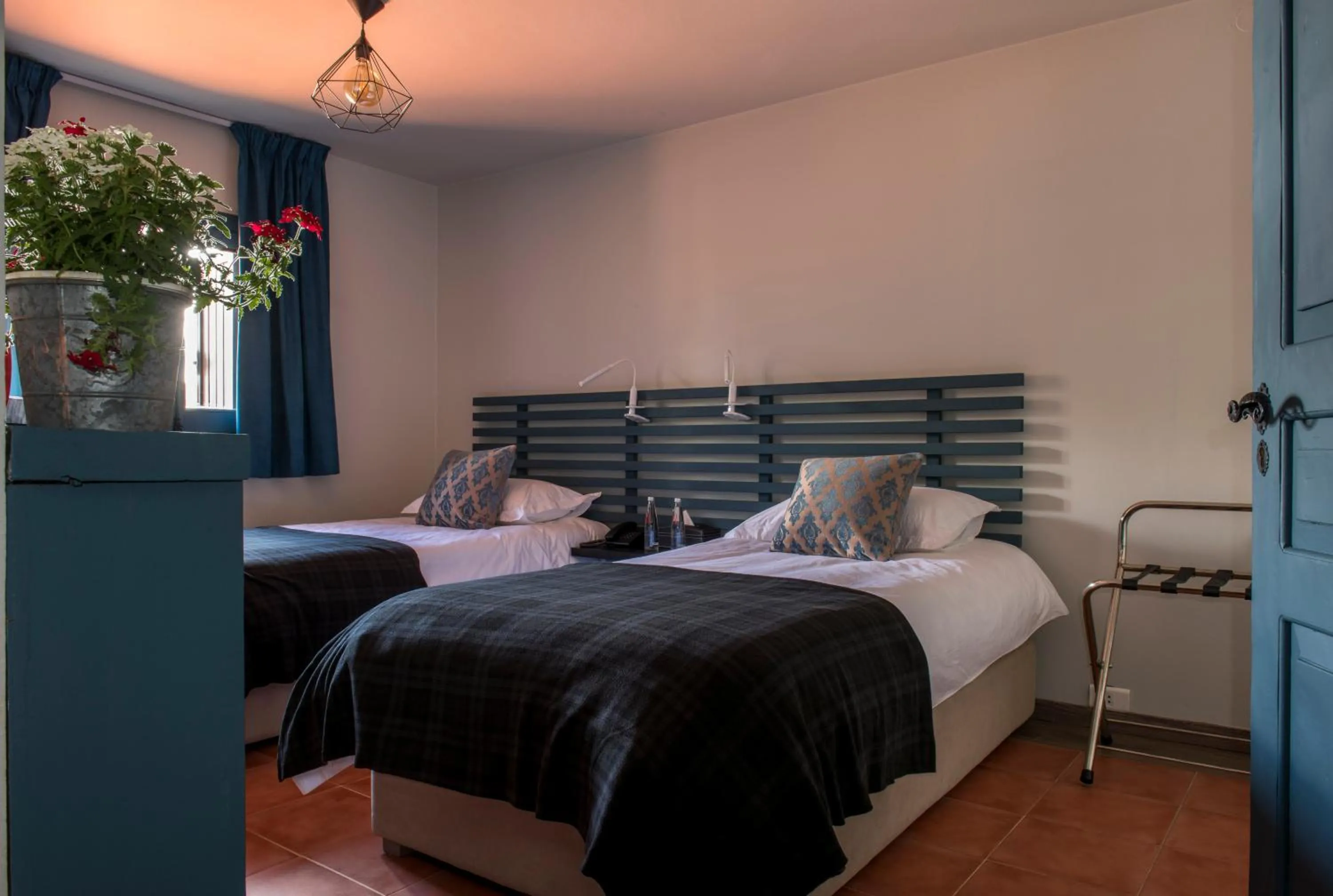 Bedroom, Bed in La Maison des Cèdres