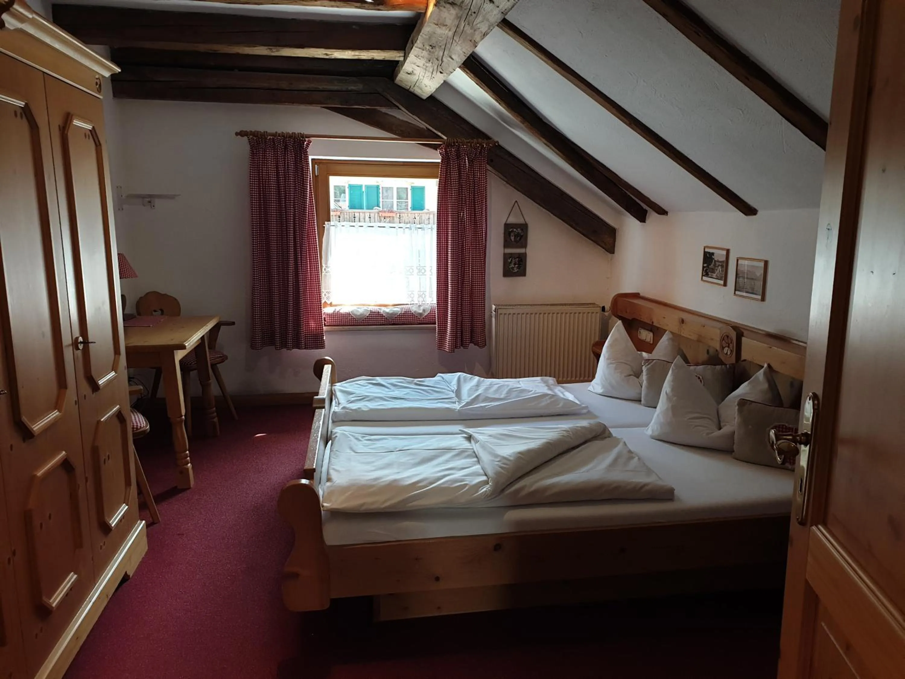 Bed in Landgasthof Kirchmayer