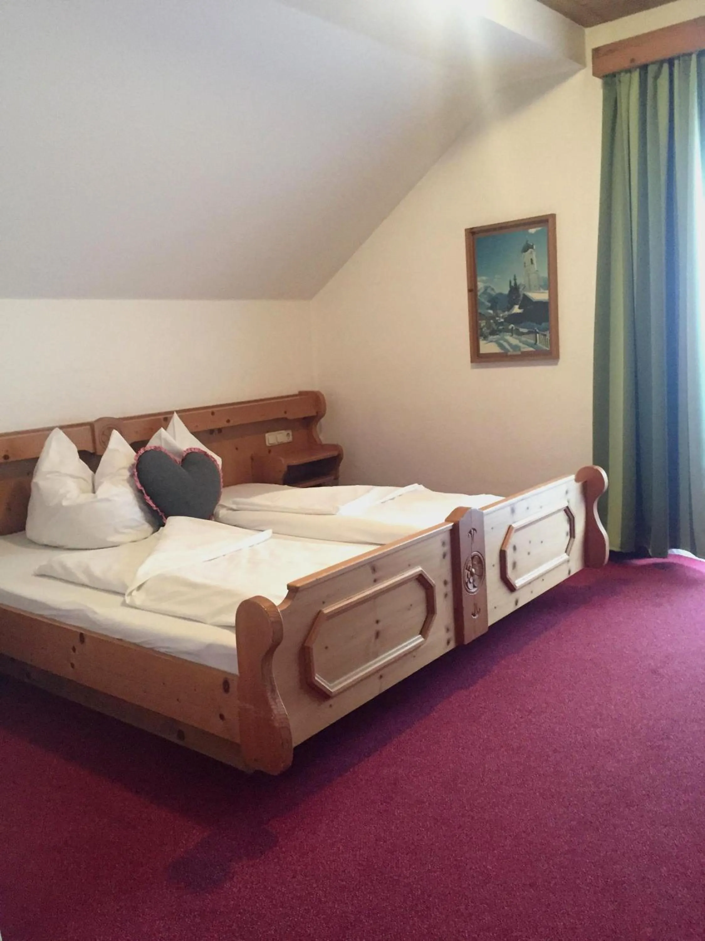 Bed in Landgasthof Kirchmayer