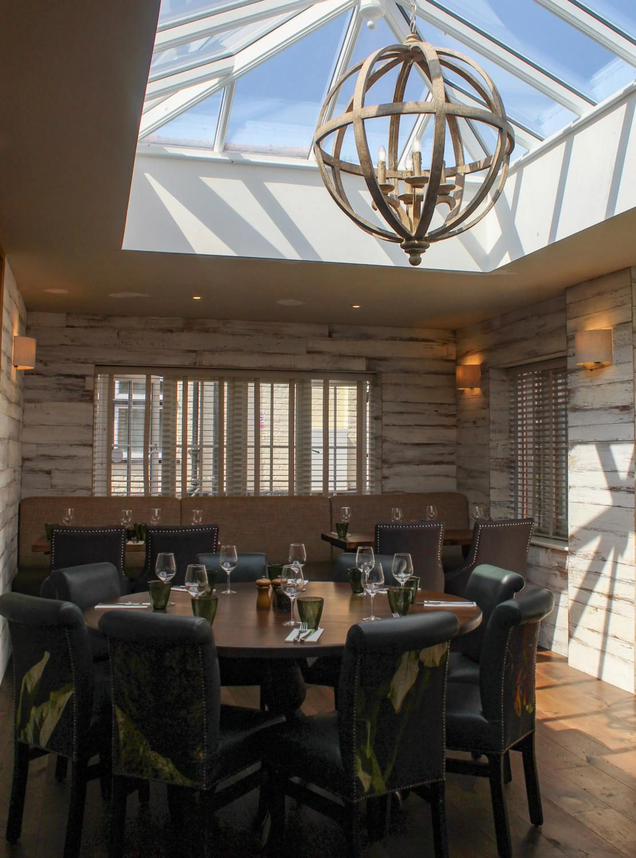 Restaurant/places to eat in The Kings Head