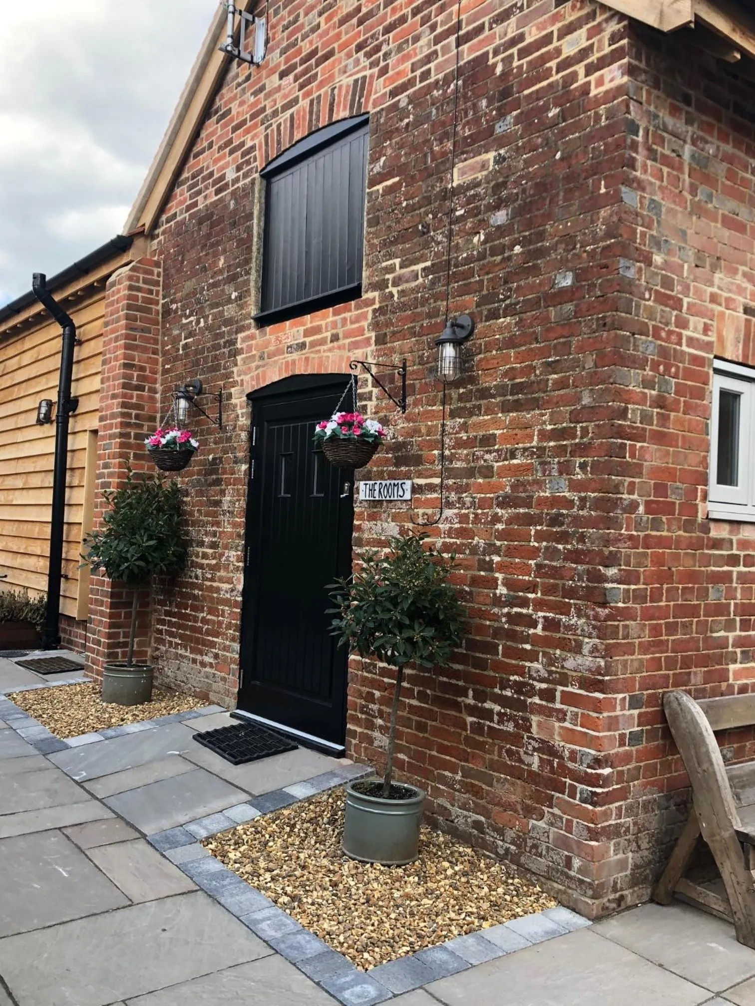 Facade/entrance in The Kings Head