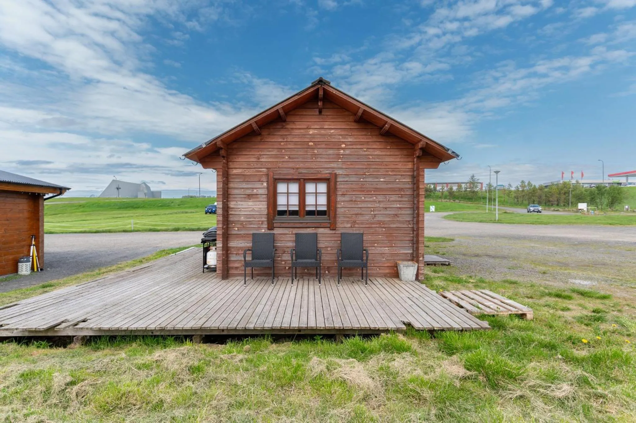 Property building in Gladheimar Cottages